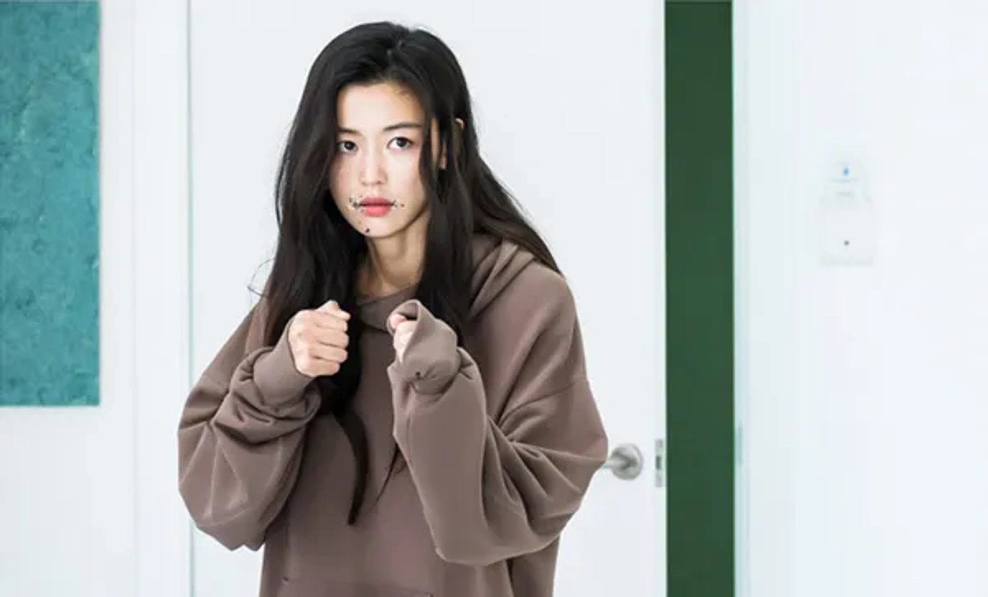 Jun Ji-hyun in Legend of the Blue Sea (2016)