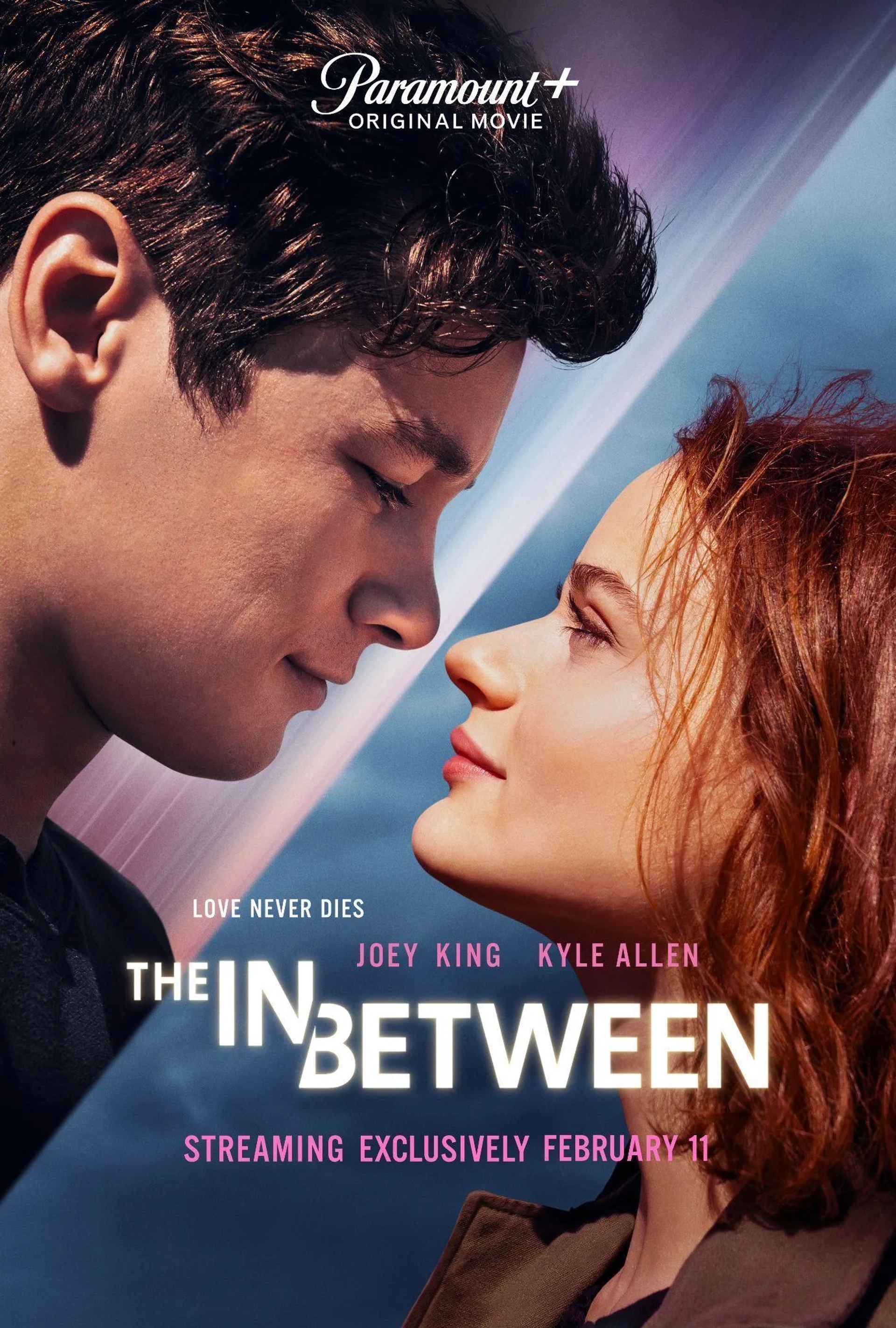 Joey King and Kyle Allen in The In Between (2022)