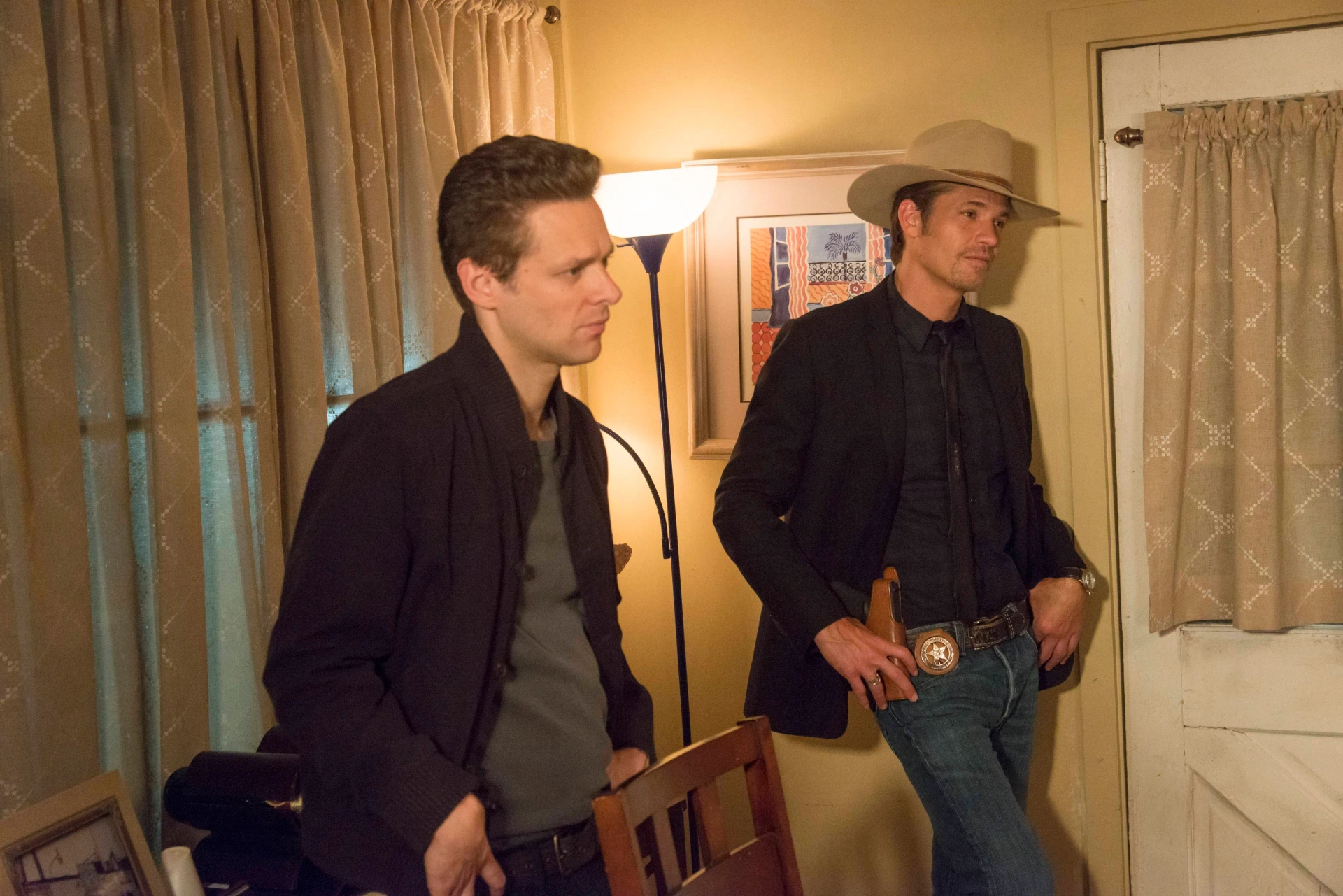 Timothy Olyphant and Jacob Pitts in Justified (2010)