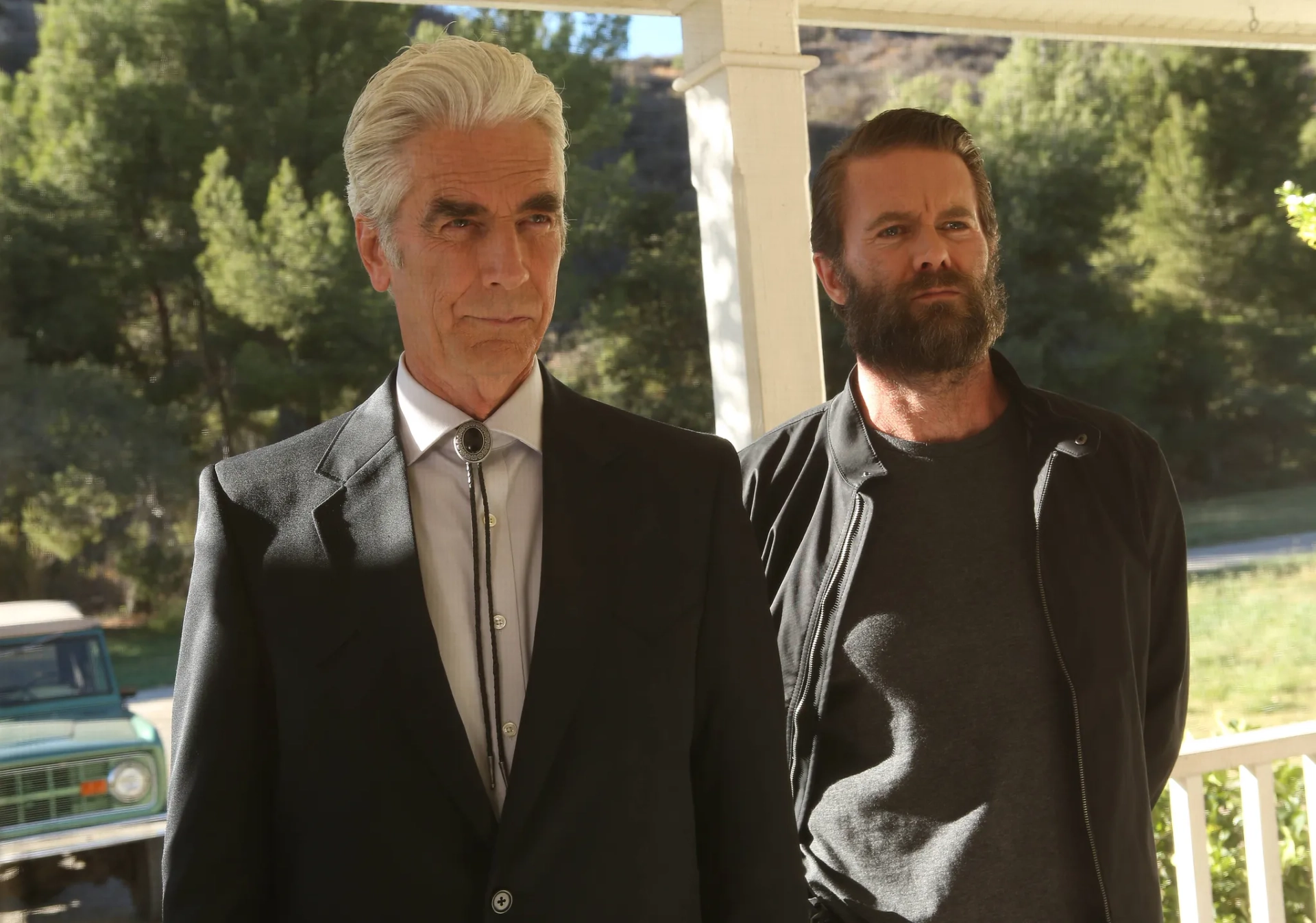 Sam Elliott and Garret Dillahunt in Justified (2010)