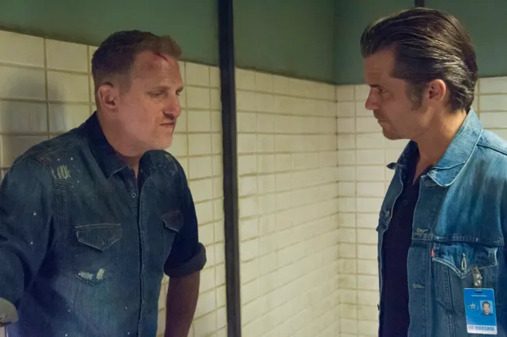 Michael Rapaport and Timothy Olyphant in Justified (2010)