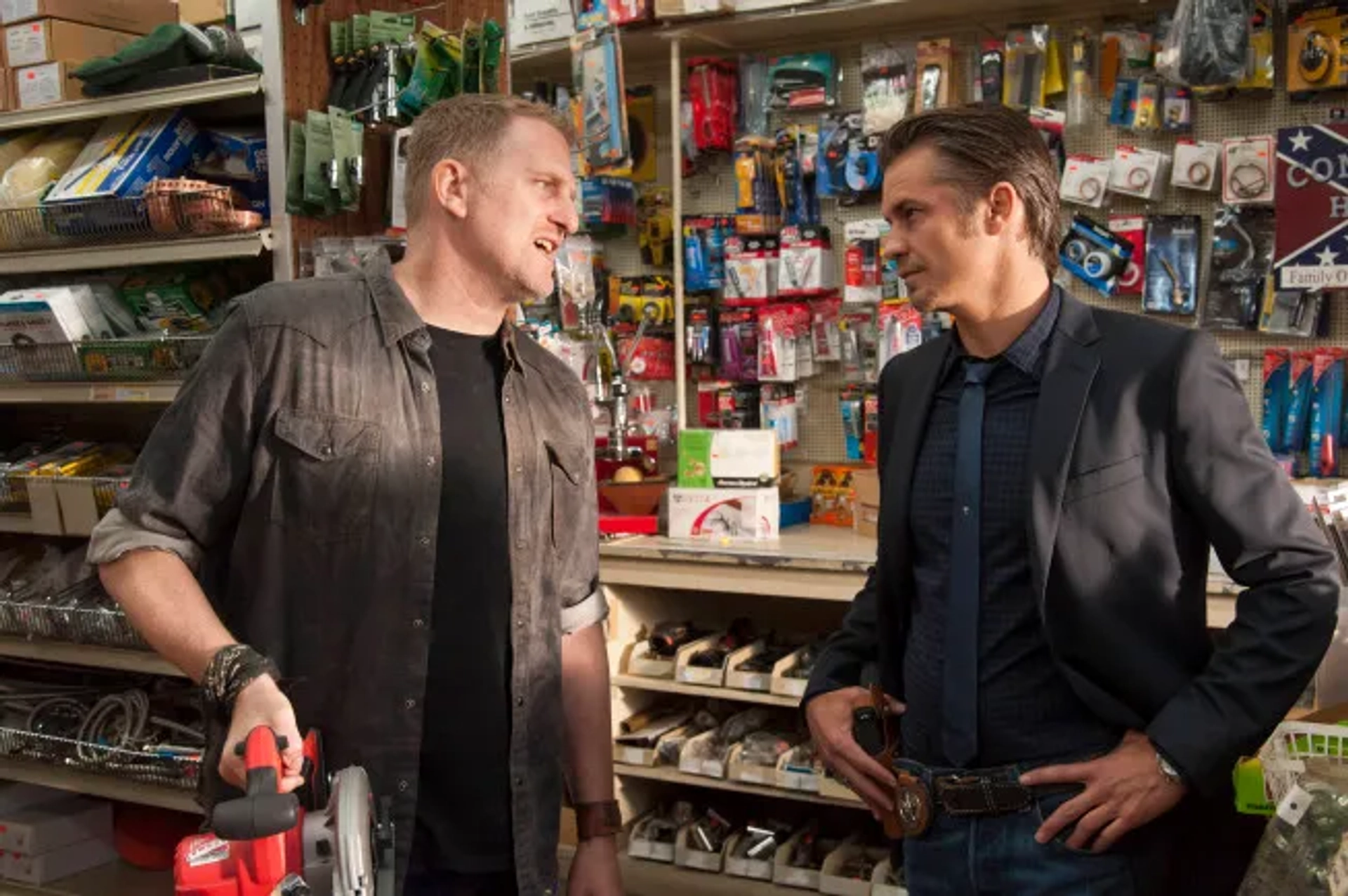 Michael Rapaport and Timothy Olyphant in Justified (2010)