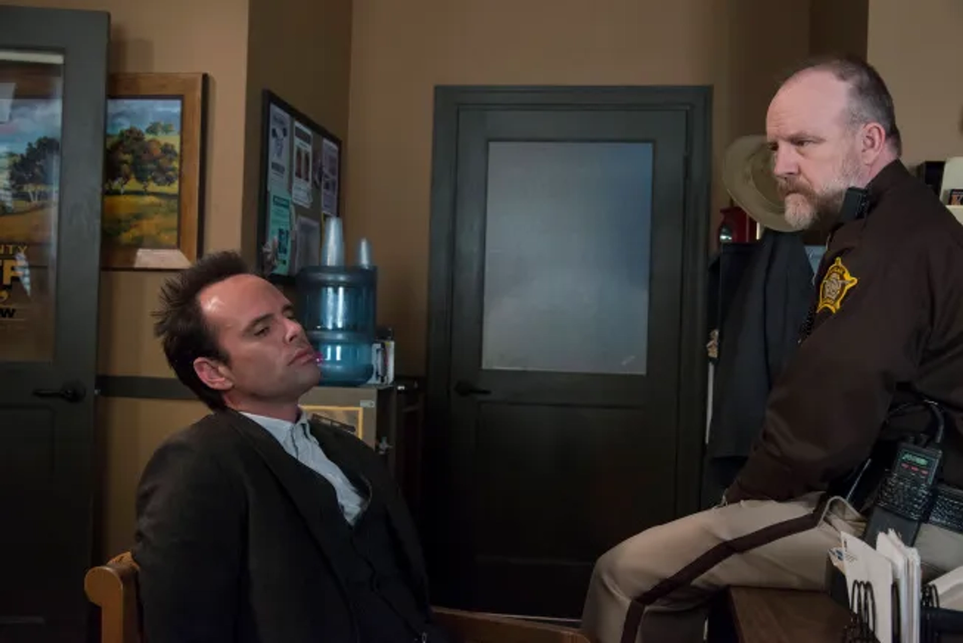 Jim Beaver and Walton Goggins in Justified (2010)