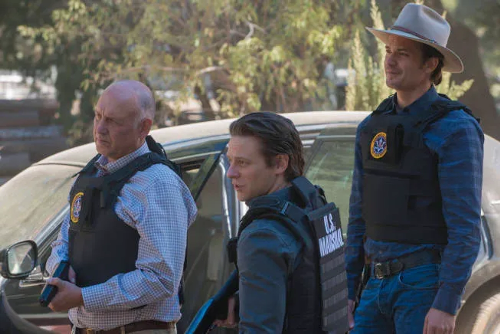 Timothy Olyphant, Jacob Pitts, and Nick Searcy in Justified (2010)