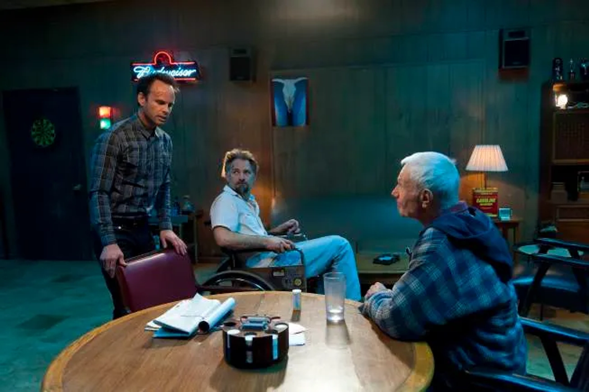 Raymond J. Barry, Walton Goggins, and David Meunier in Justified (2010)