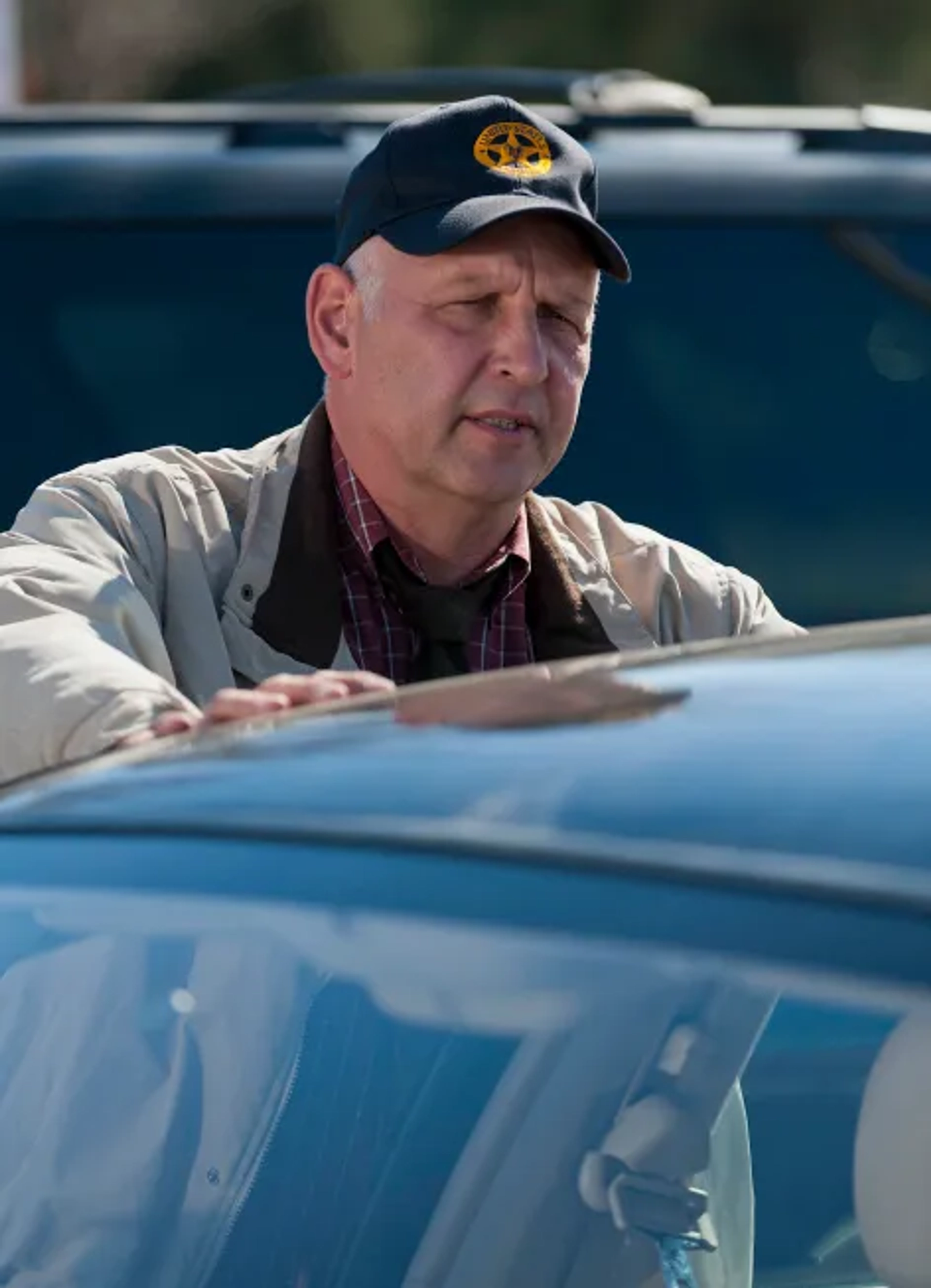 Nick Searcy in Justified (2010)