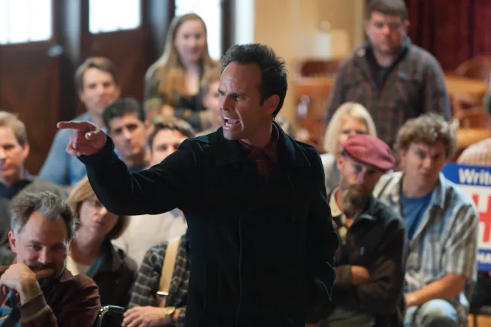 Walton Goggins and David Meunier in Justified (2010)