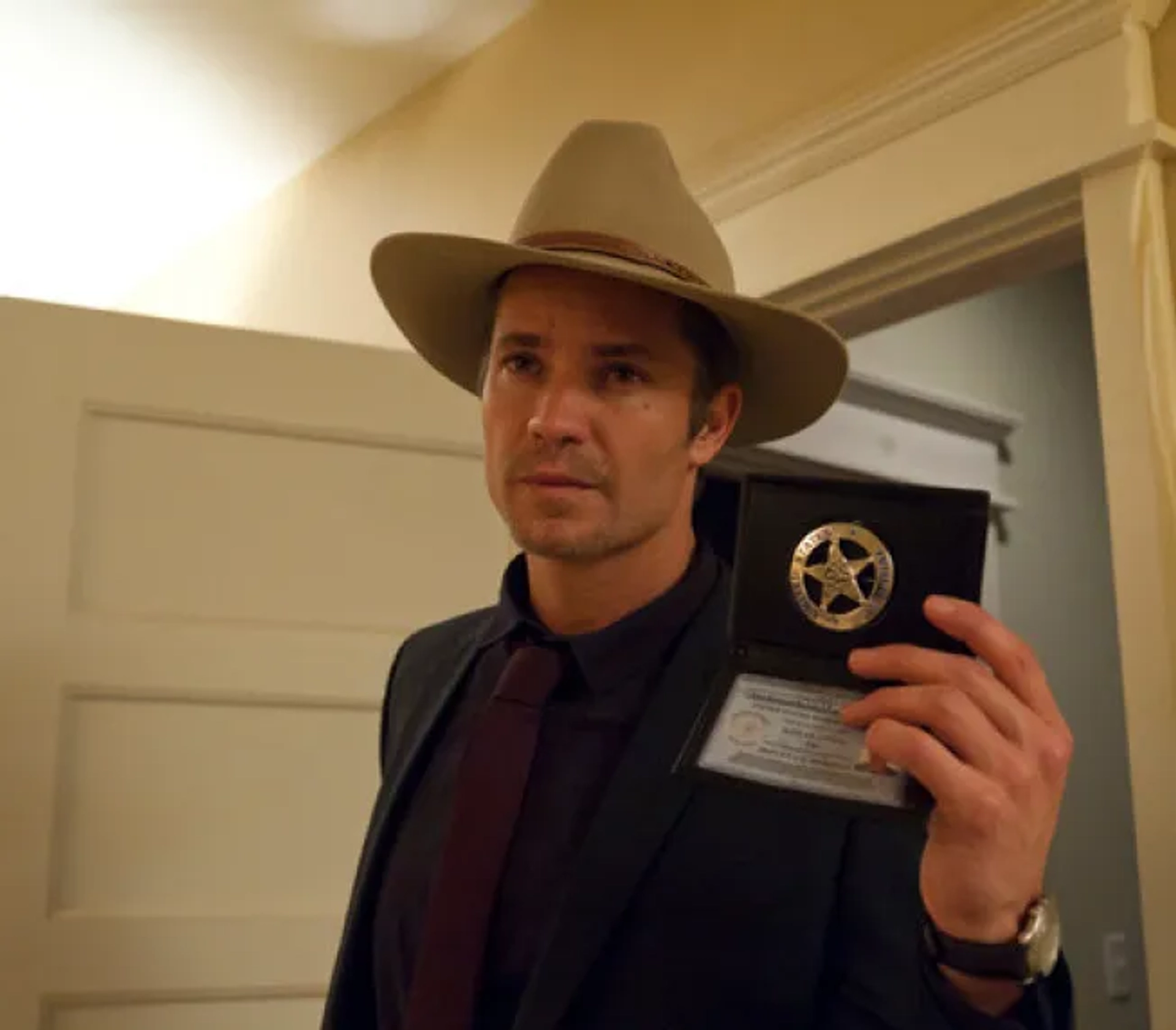 Timothy Olyphant in Justified (2010)