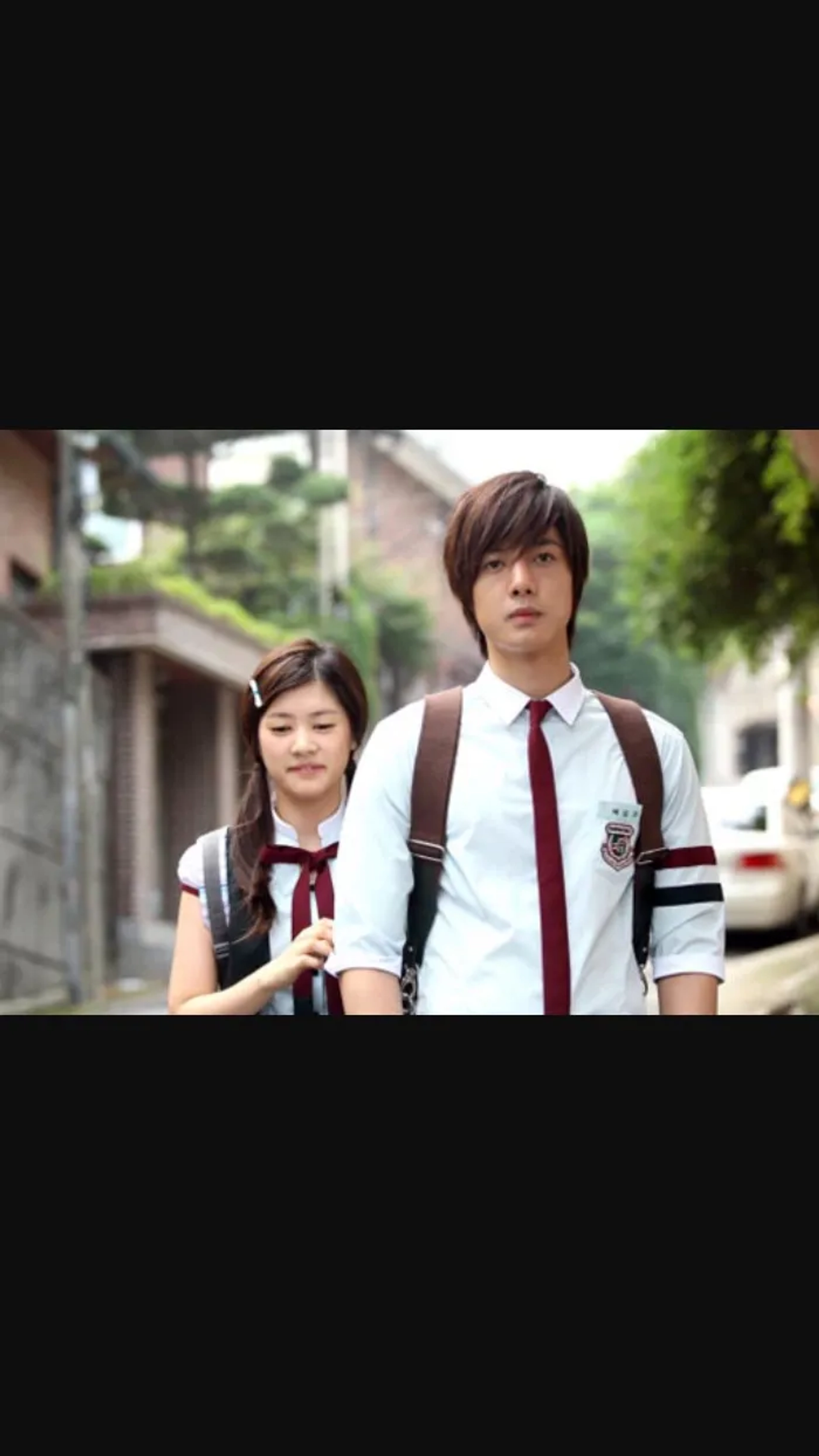 Kim Hyun-joong and Jung So-Min in Mischievous Kiss (2010)