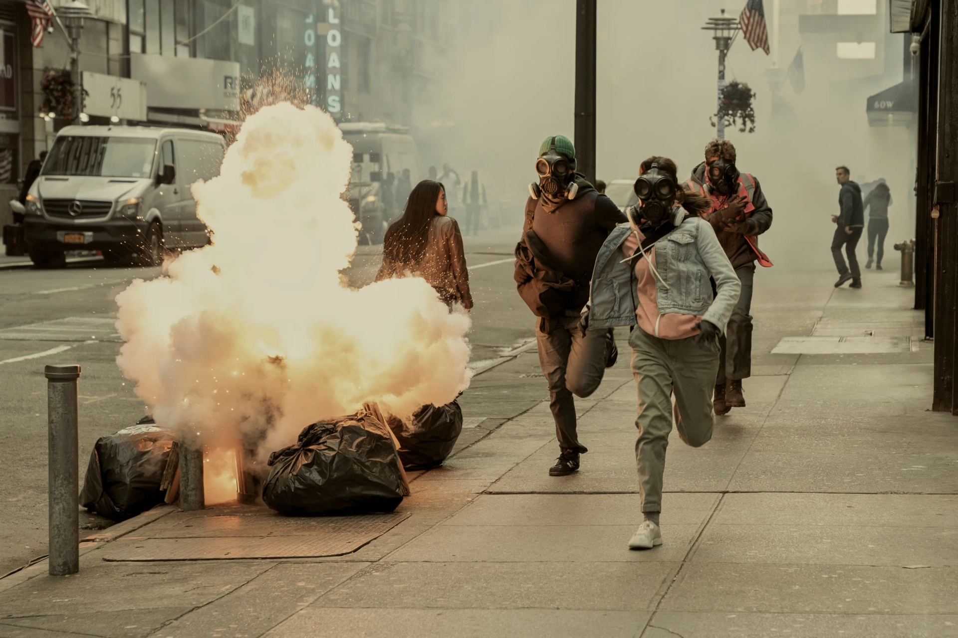 Paz Vega, Jai Courtney, and Peter Mark Kendall in Kaleidoscope (2023)