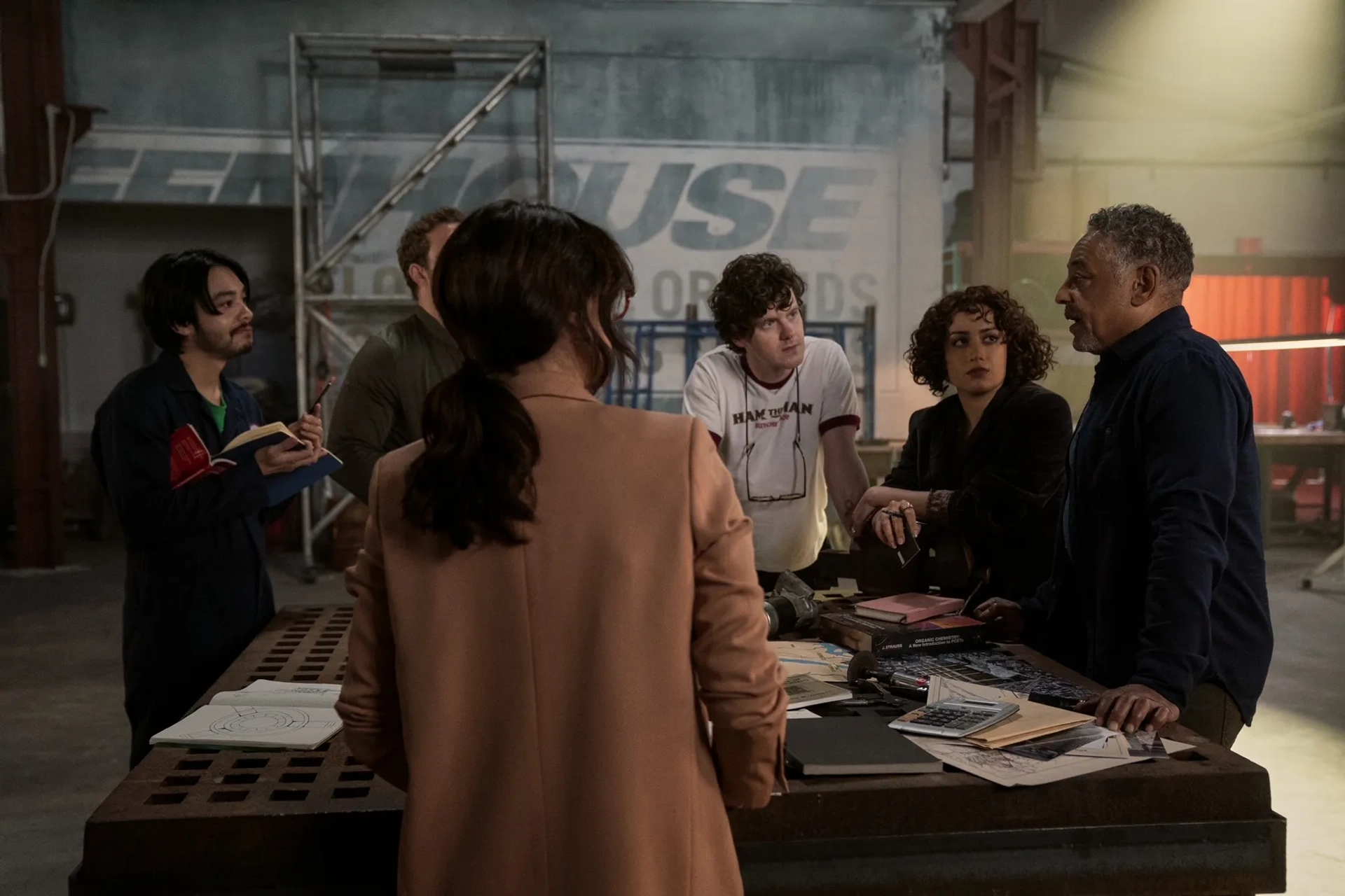 Giancarlo Esposito, Paz Vega, Jai Courtney, Rosaline Elbay, Peter Mark Kendall, and Jordan Mendoza in Kaleidoscope (2023)