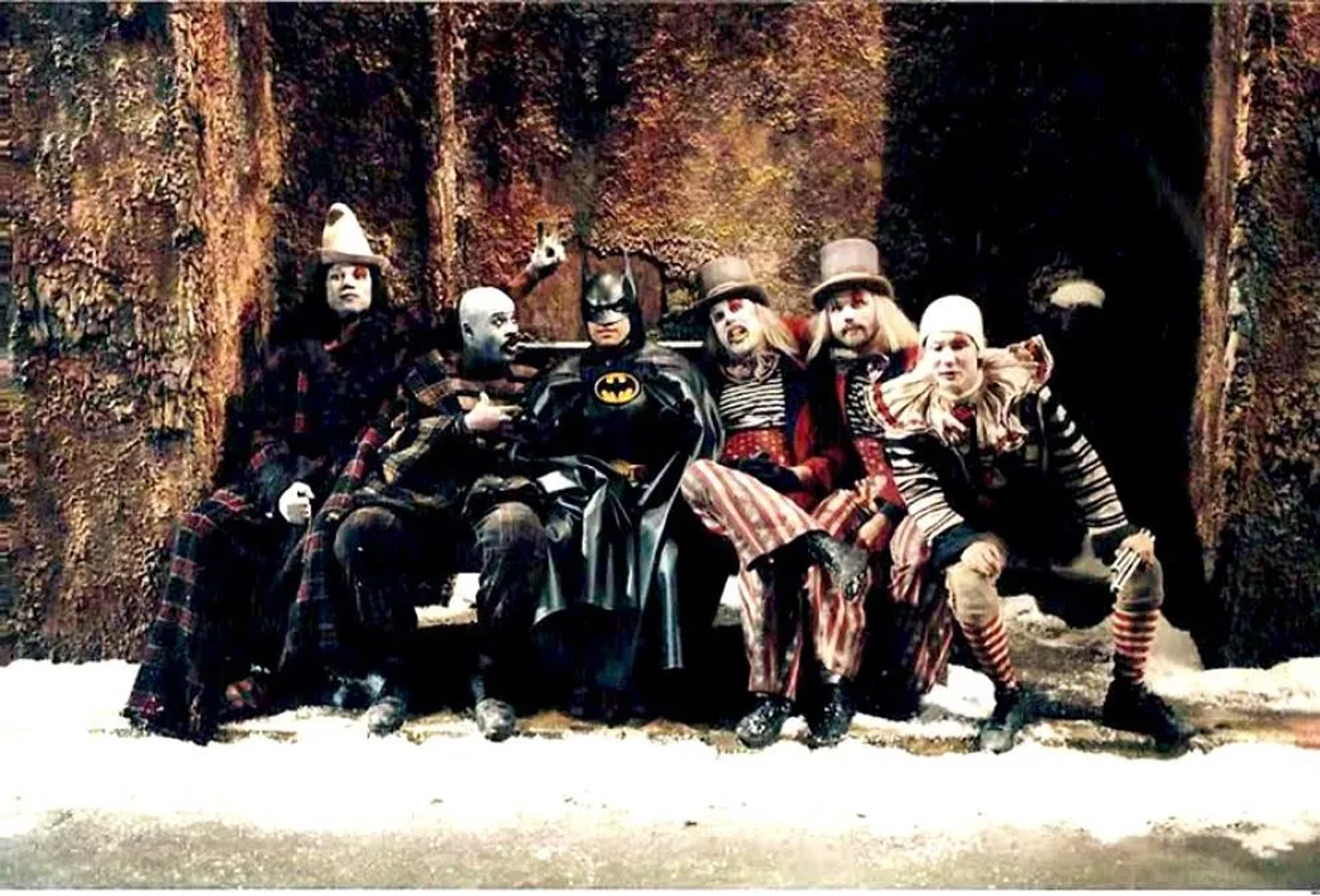 Michael Keaton, Anthony De Longis, Doug Jones, Jeff Langton, and Branscombe Richmond in Batman Returns (1992)