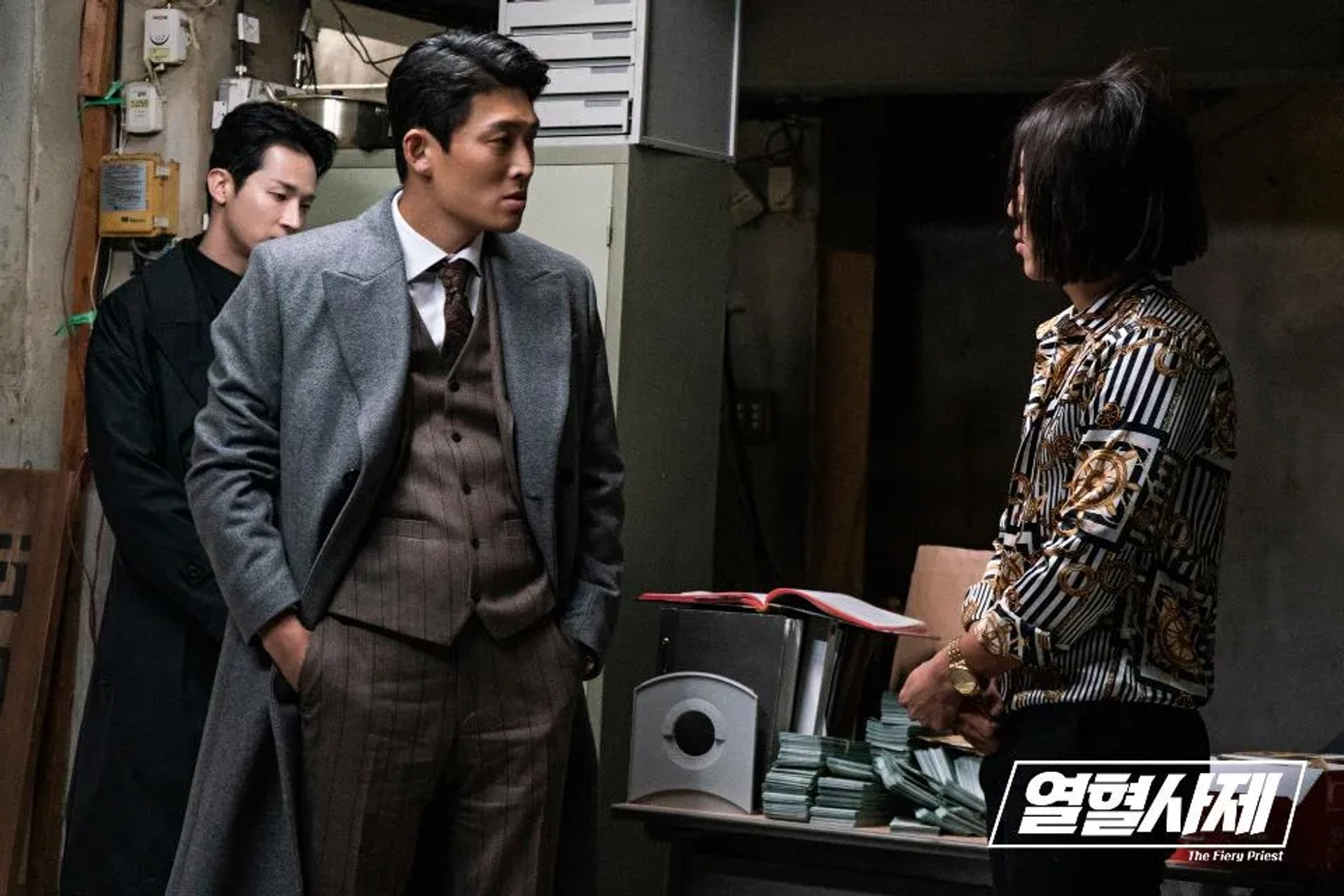 Eum Moon-suk, Lee Je-Yeon, and Joon Go in The Fiery Priest: Hae Il And Seung Ah Find The Witnesses (2019)