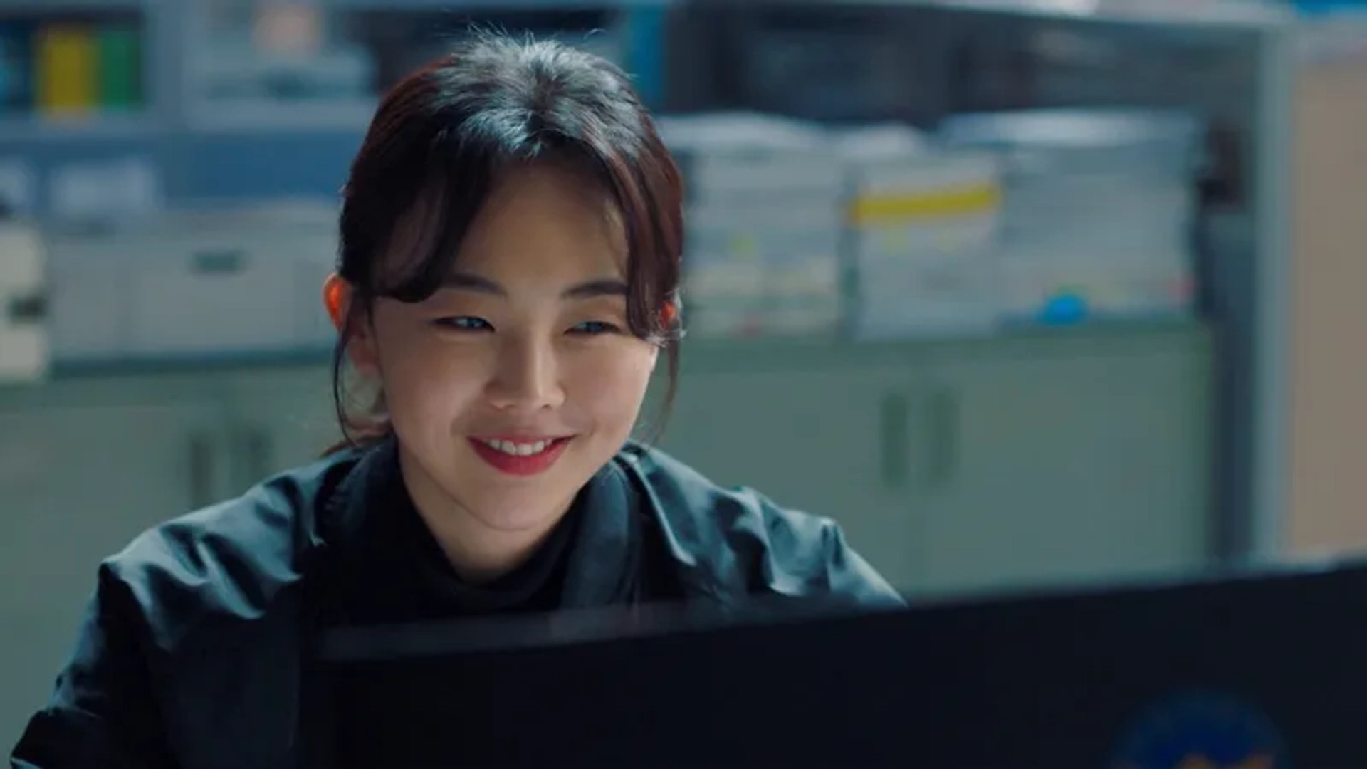 Sae-Rok Keum in The Fiery Priest: A New Lead Comes Up (2019)