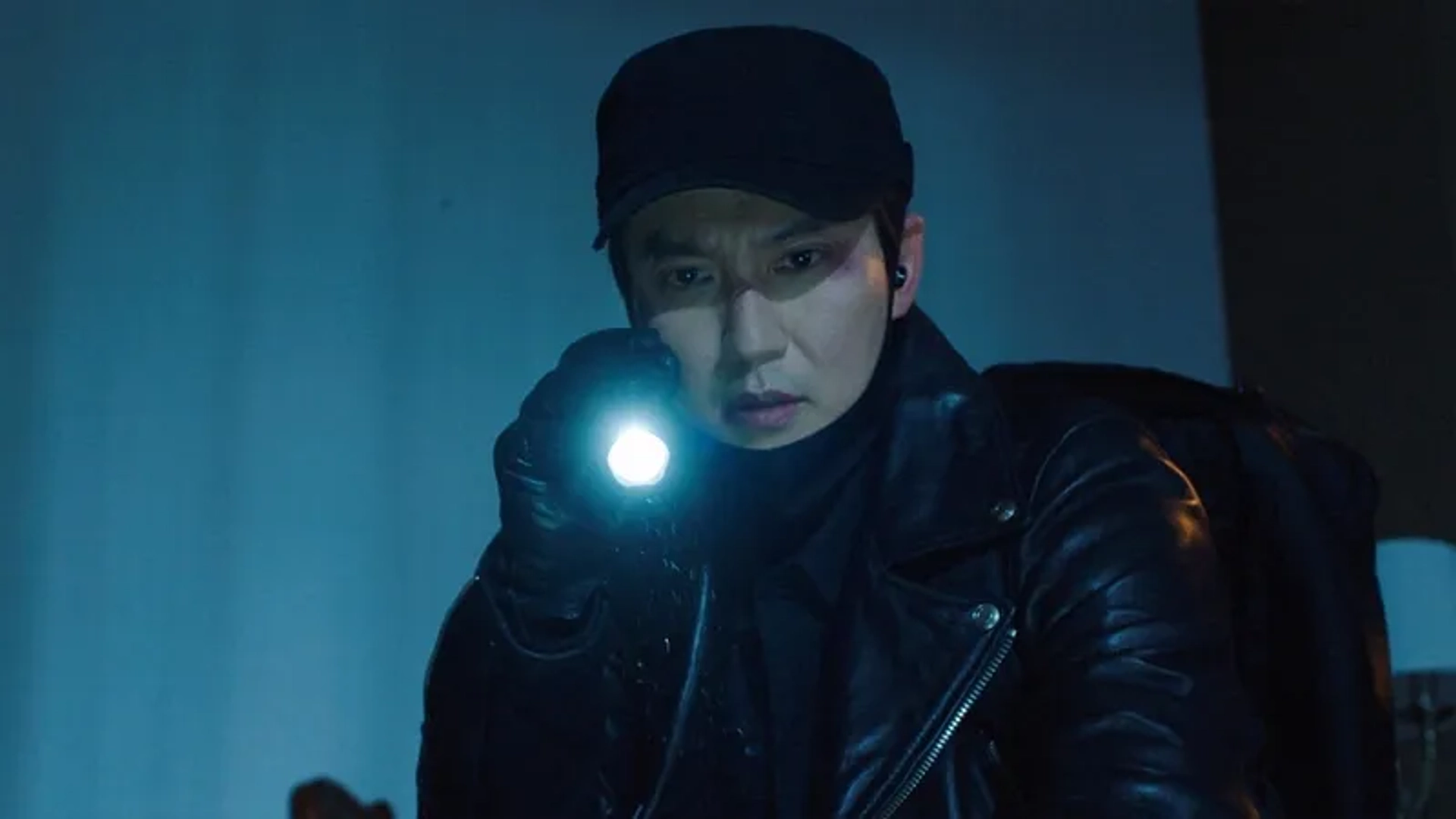 Kim Nam-gil in The Fiery Priest: A Covert Infiltration (2019)