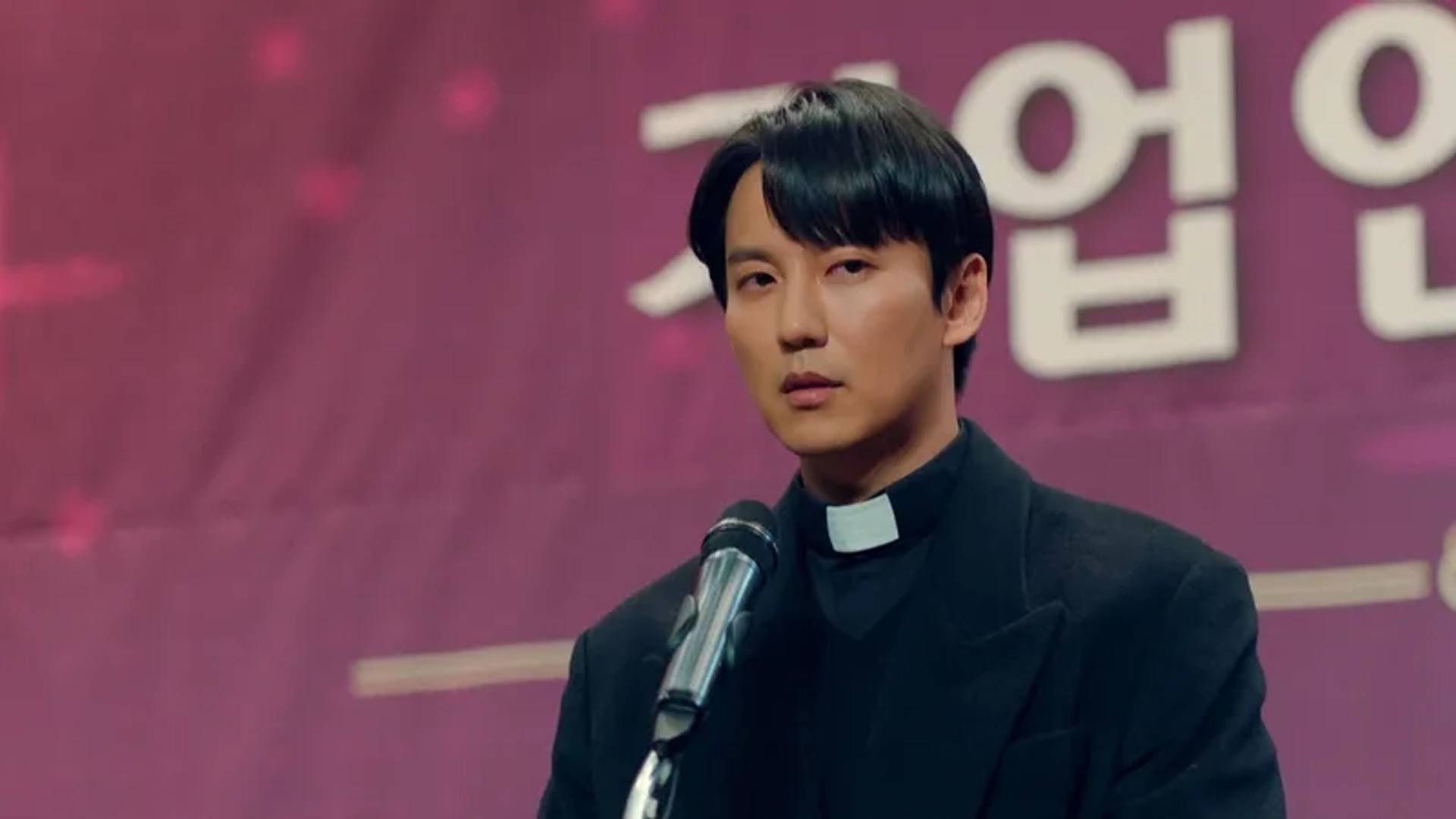 Kim Nam-gil in The Fiery Priest: The Church Gets Desolate (2019)