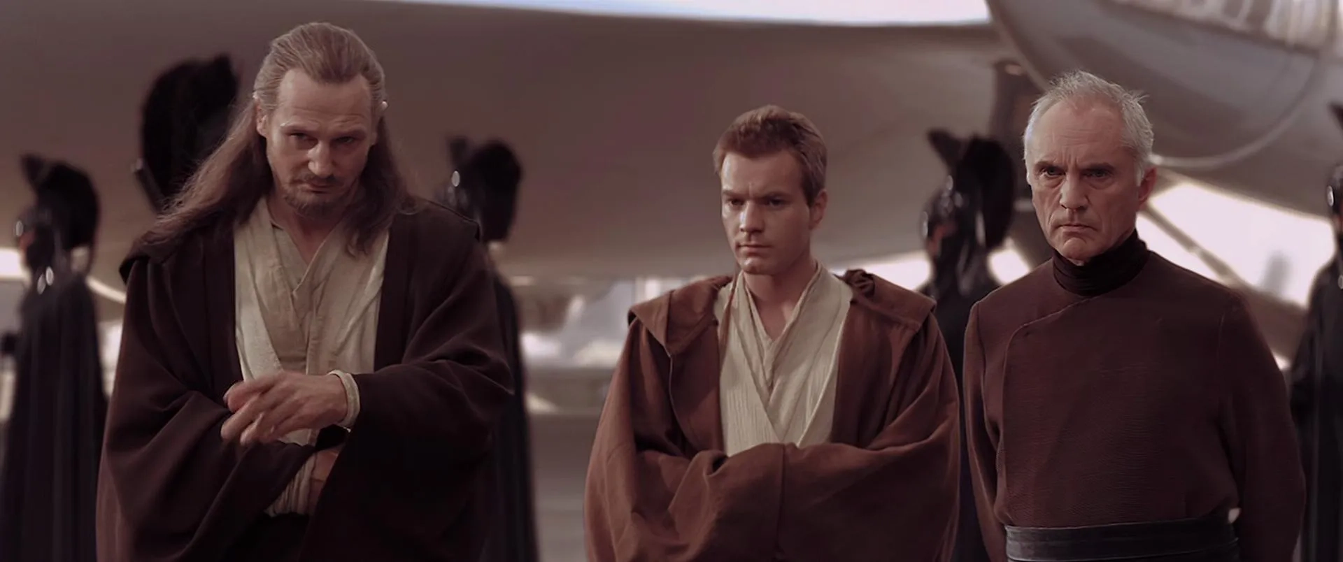 Ewan McGregor, Liam Neeson, and Terence Stamp in Star Wars: Episode I - The Phantom Menace (1999)