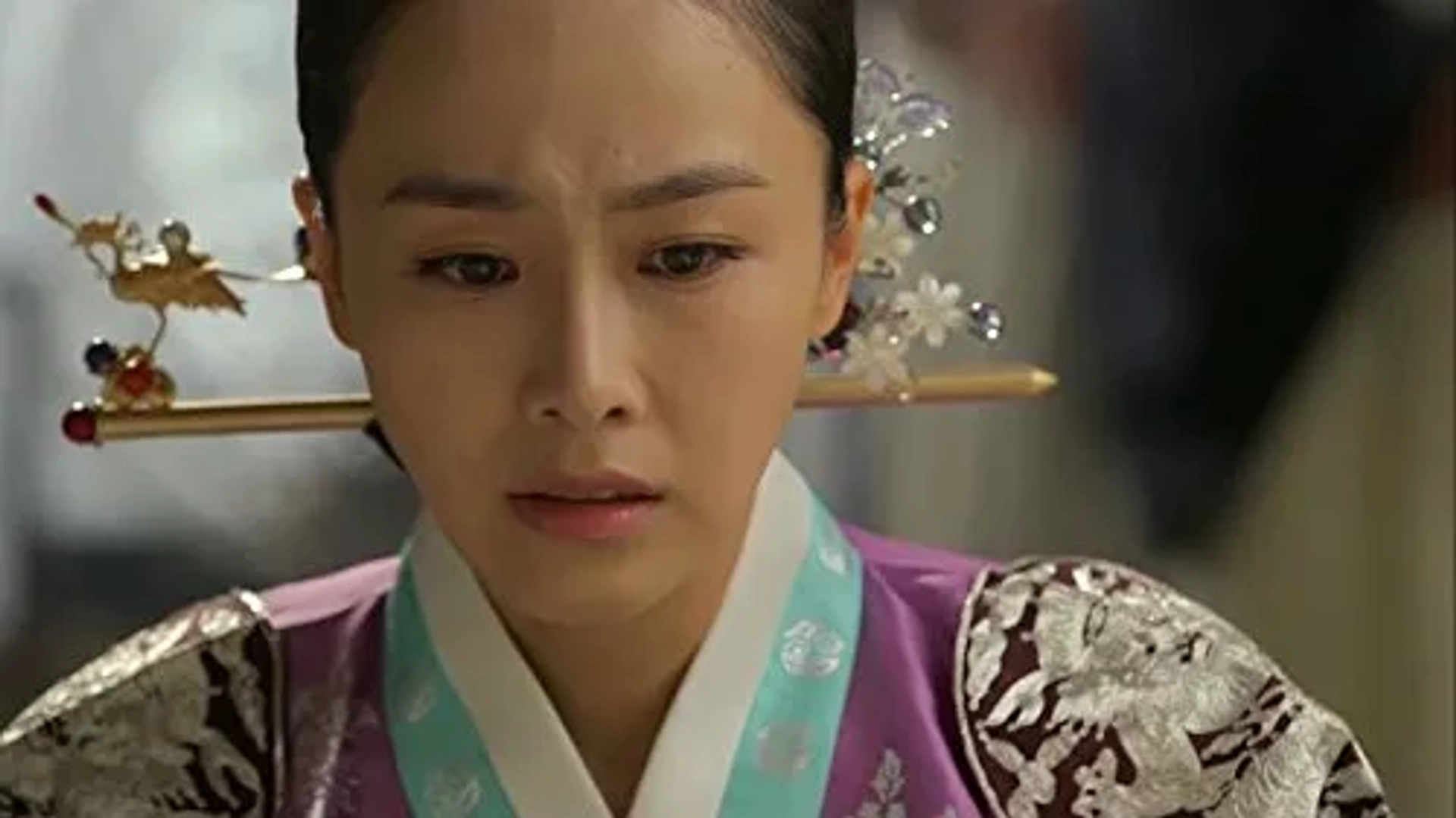 Soo-Hyun Hong in Jang Ok-jung, Living by Love (2013)