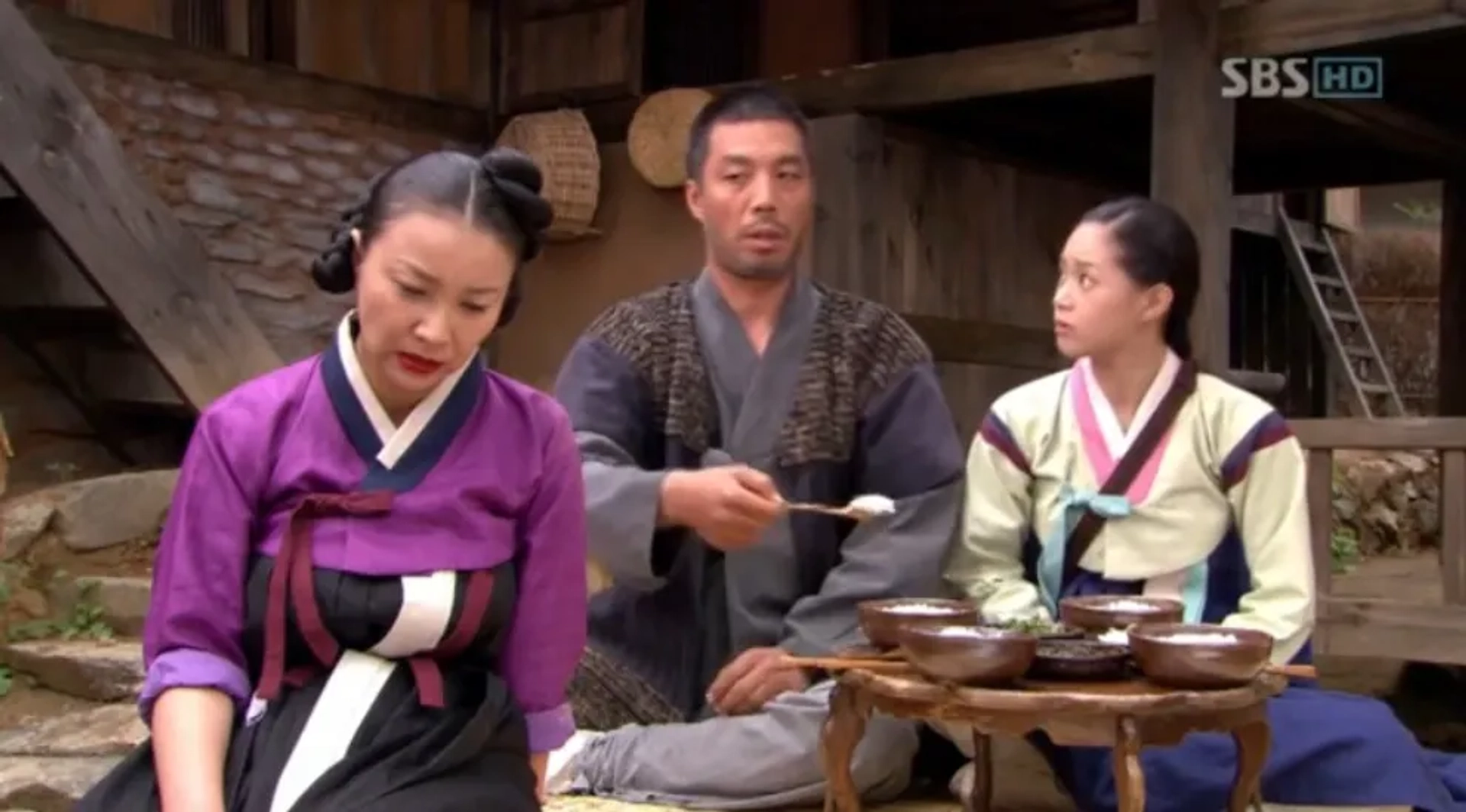 Ahn Kil-kang, Young-Ah Lee, and Jeong Jae Eun in Iljimae (2008)