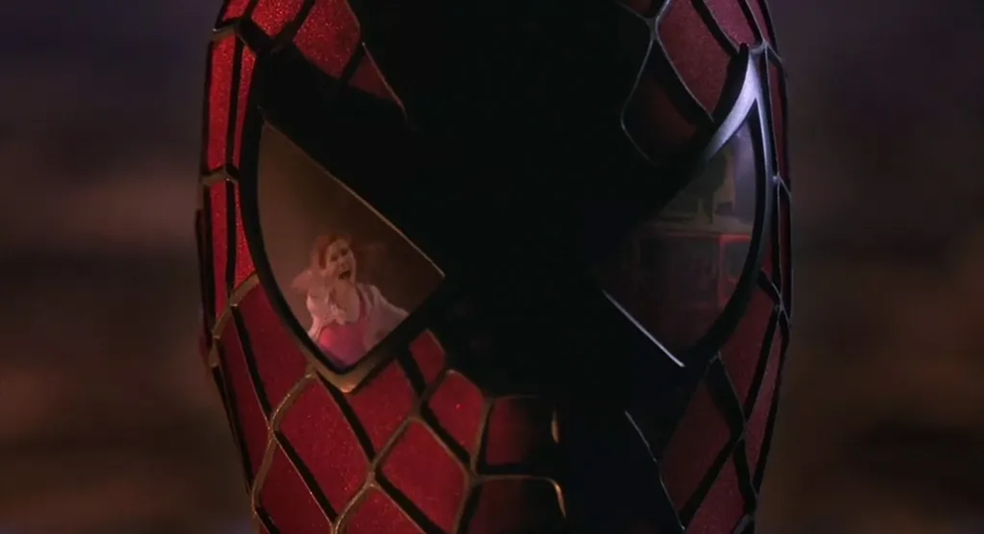 Kirsten Dunst and Tobey Maguire in Spider-Man (2002)