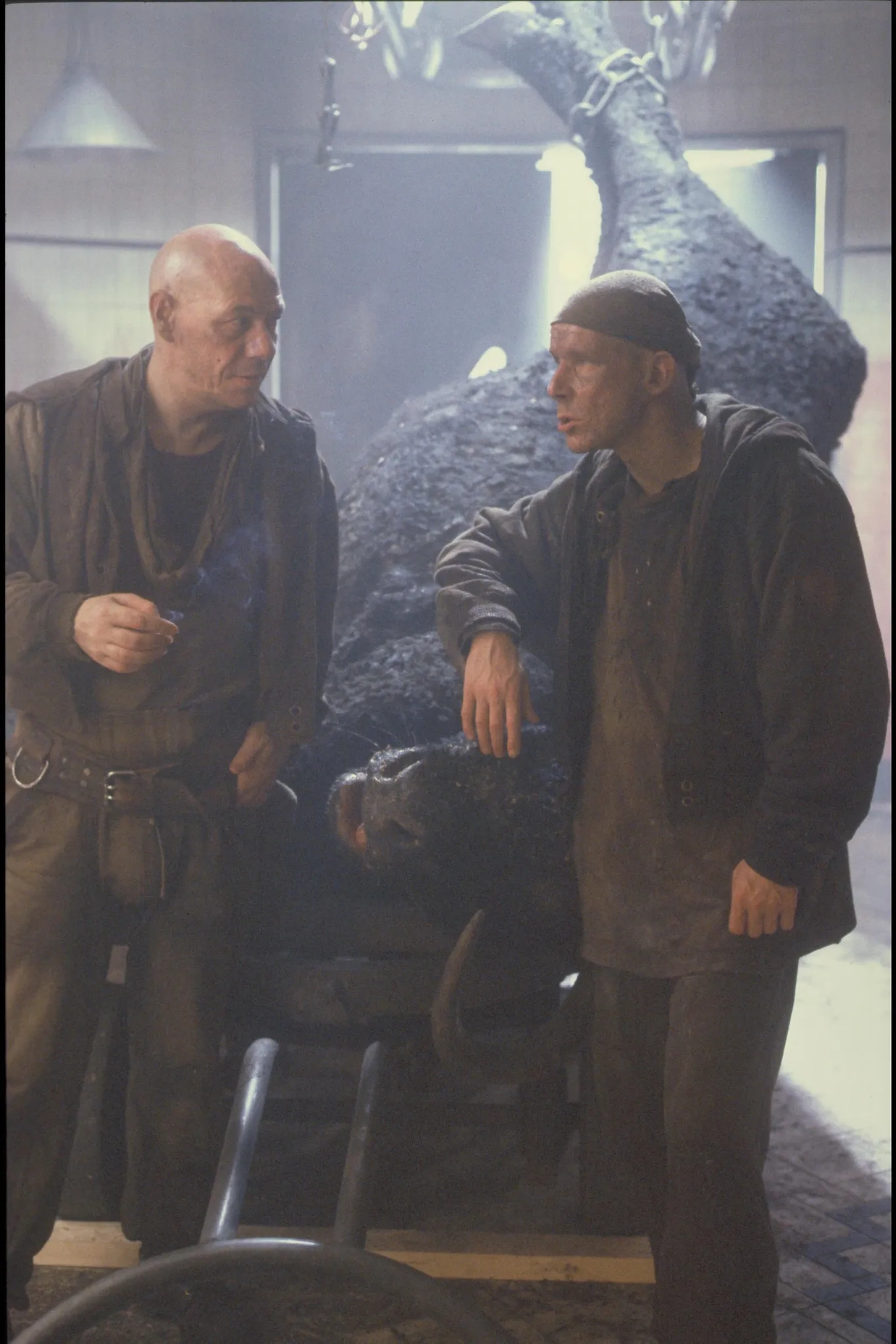 Carl Chase and Christopher Fairbank in Alien³ (1992)