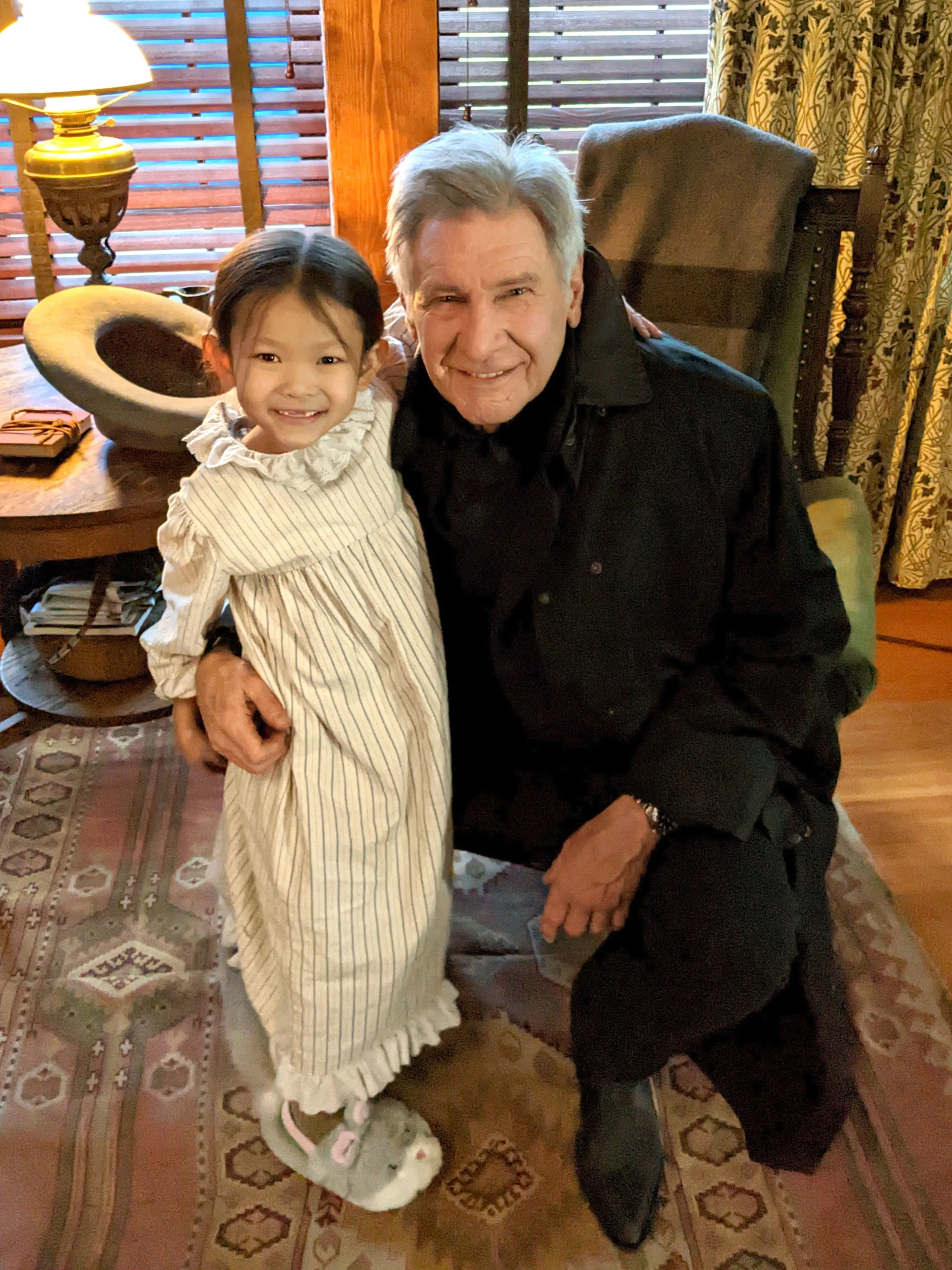 Remy Holt and Harrison Ford on set for 1923