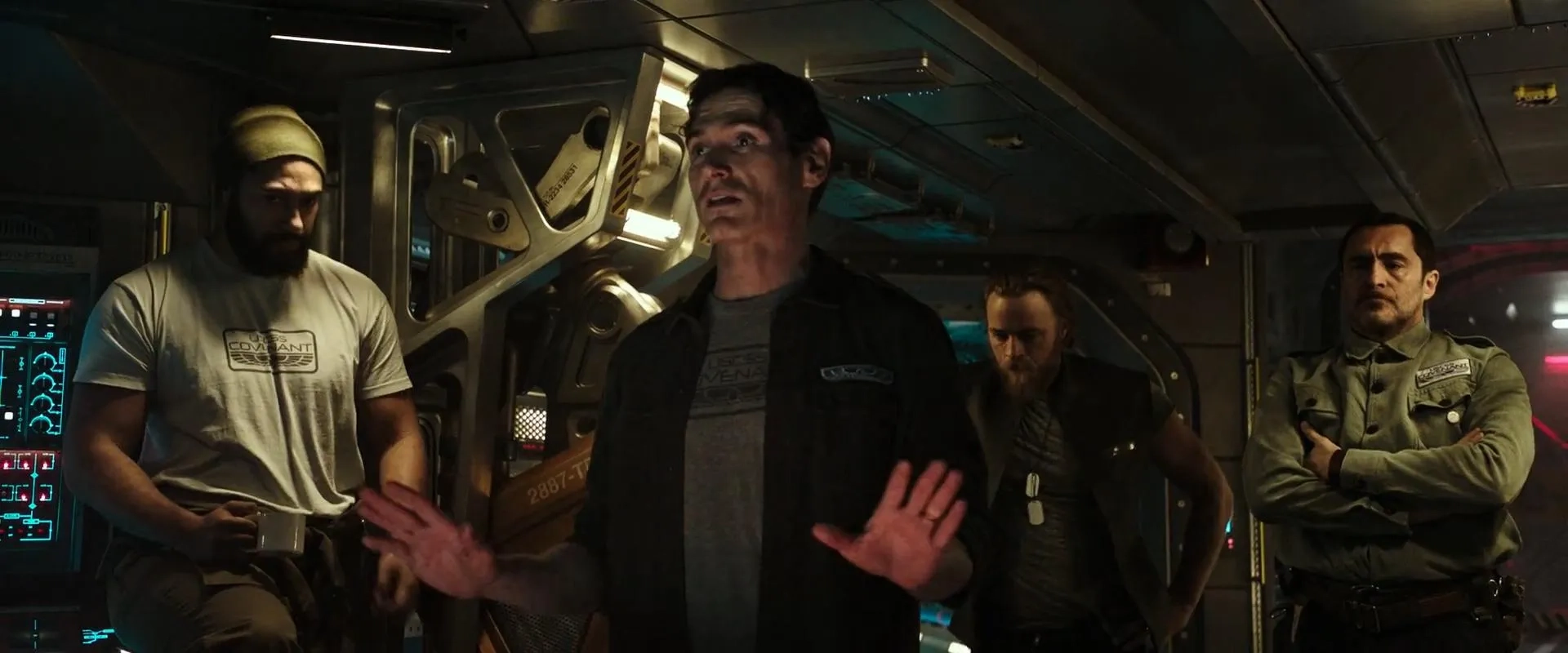 Billy Crudup, Demián Bichir, Nathaniel Dean, and Uli Latukefu in Alien: Covenant (2017)