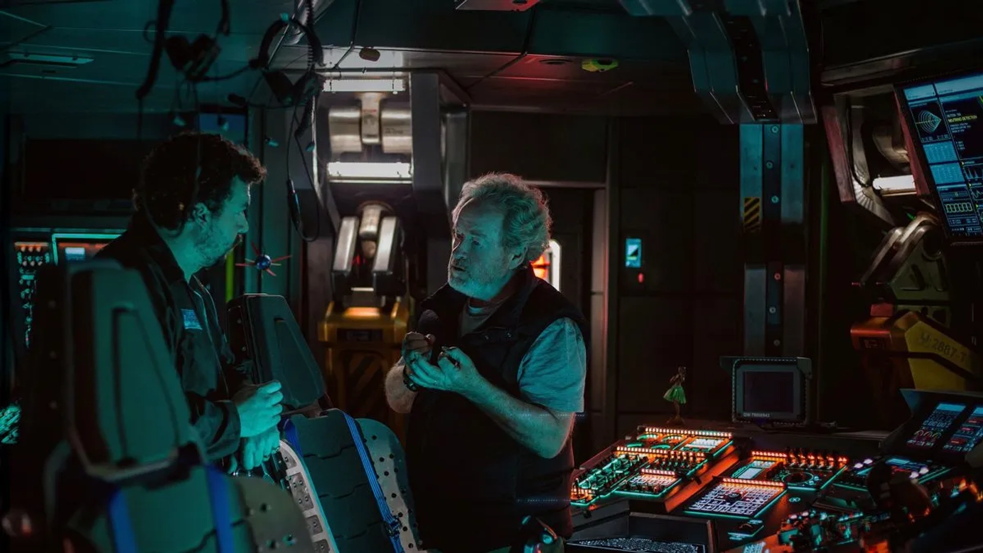 Ridley Scott and Danny McBride in Alien: Covenant (2017)