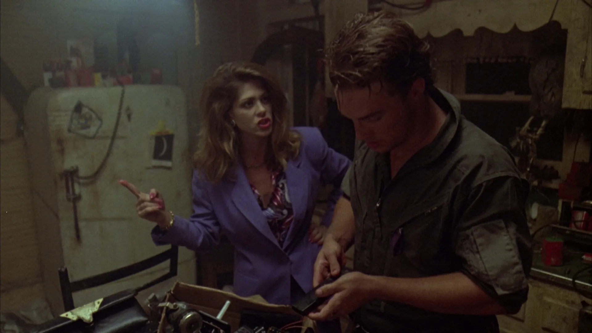 Matthew McConaughey and Tonie Perensky in Texas Chainsaw Massacre: The Next Generation (1994)