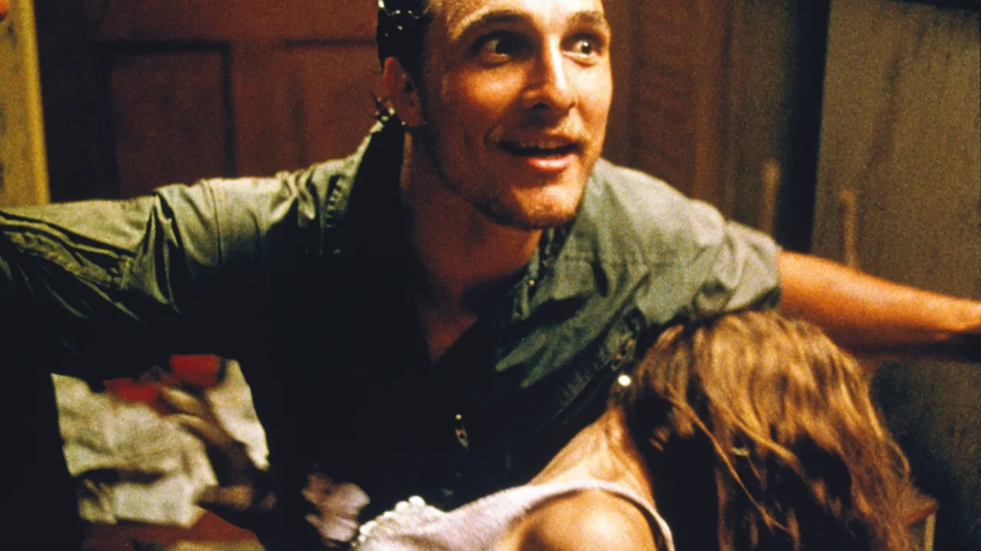 Matthew McConaughey and Lisa Marie Newmyer in Texas Chainsaw Massacre: The Next Generation (1994)