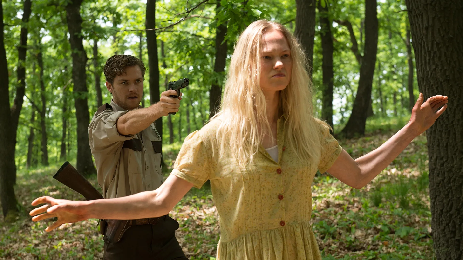 Finn Jones and Jessica Madsen in Leatherface (2017)