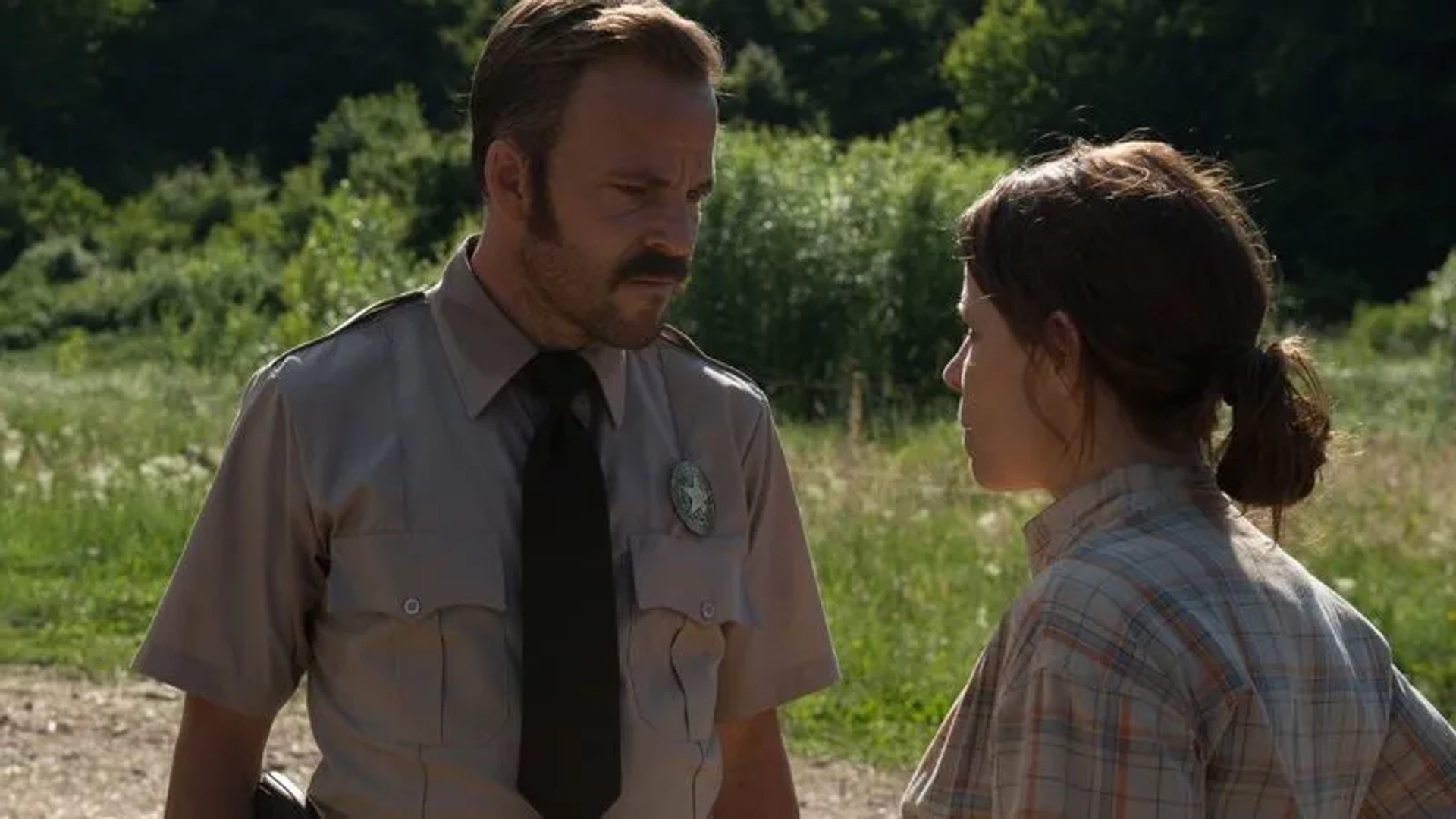 Lili Taylor and Stephen Dorff in Leatherface (2017)