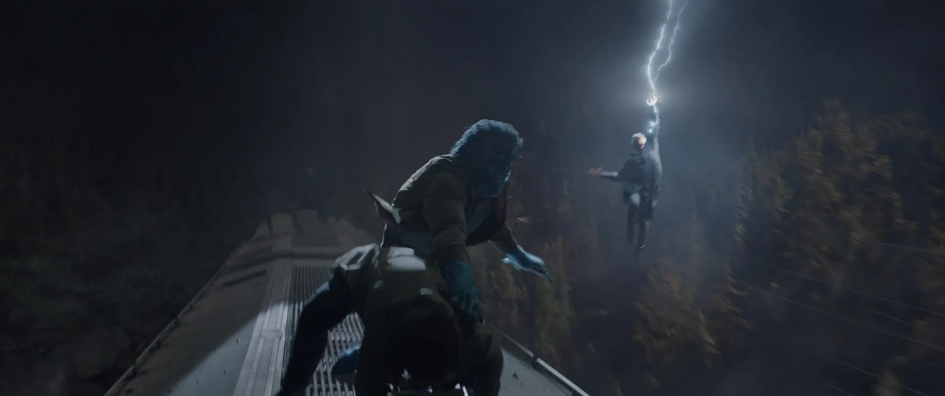 Nicholas Hoult and Alexandra Shipp in Dark Phoenix (2019)