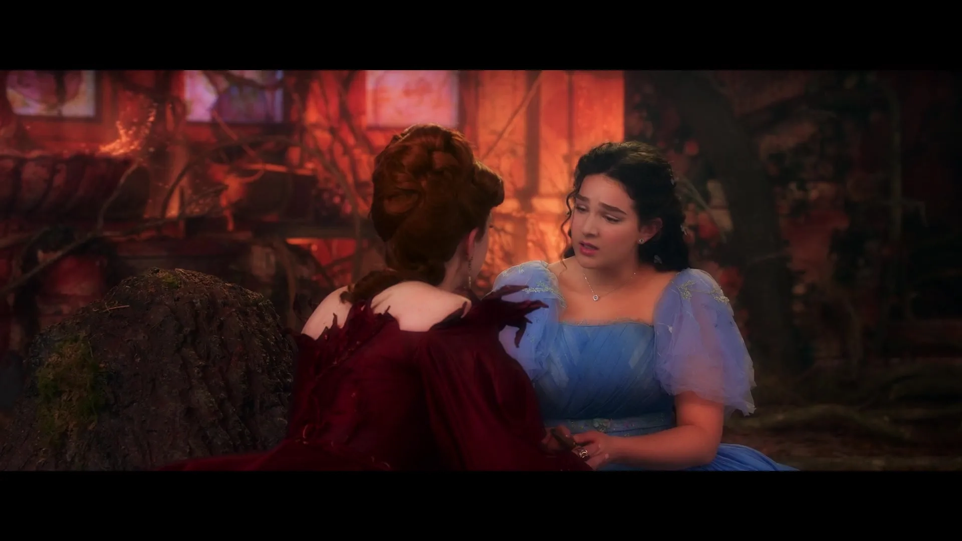 Amy Adams and Gabriella Baldacchino in Disenchanted (2022)