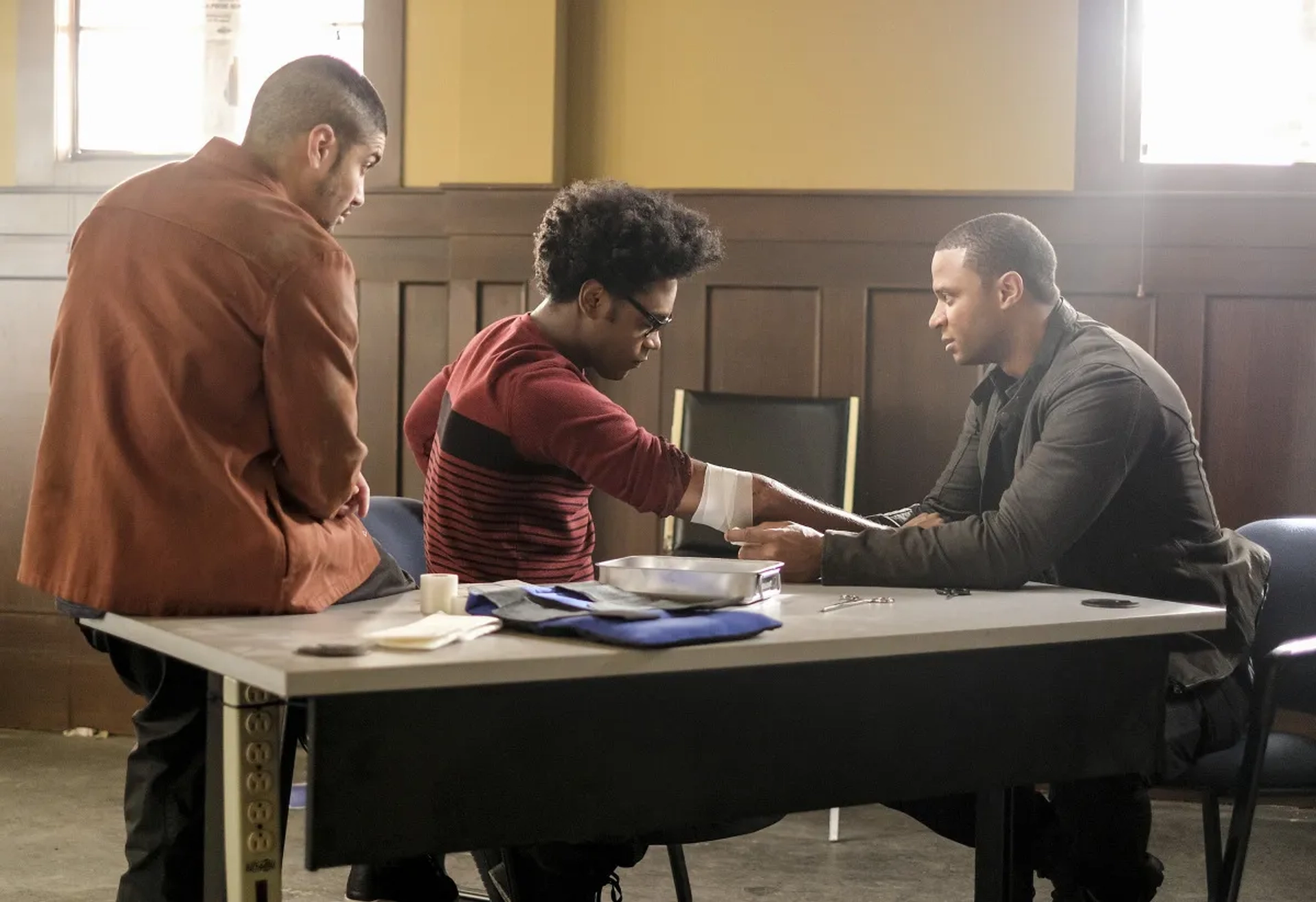 Rick Gonzalez, David Ramsey, and Echo Kellum in Arrow (2012)