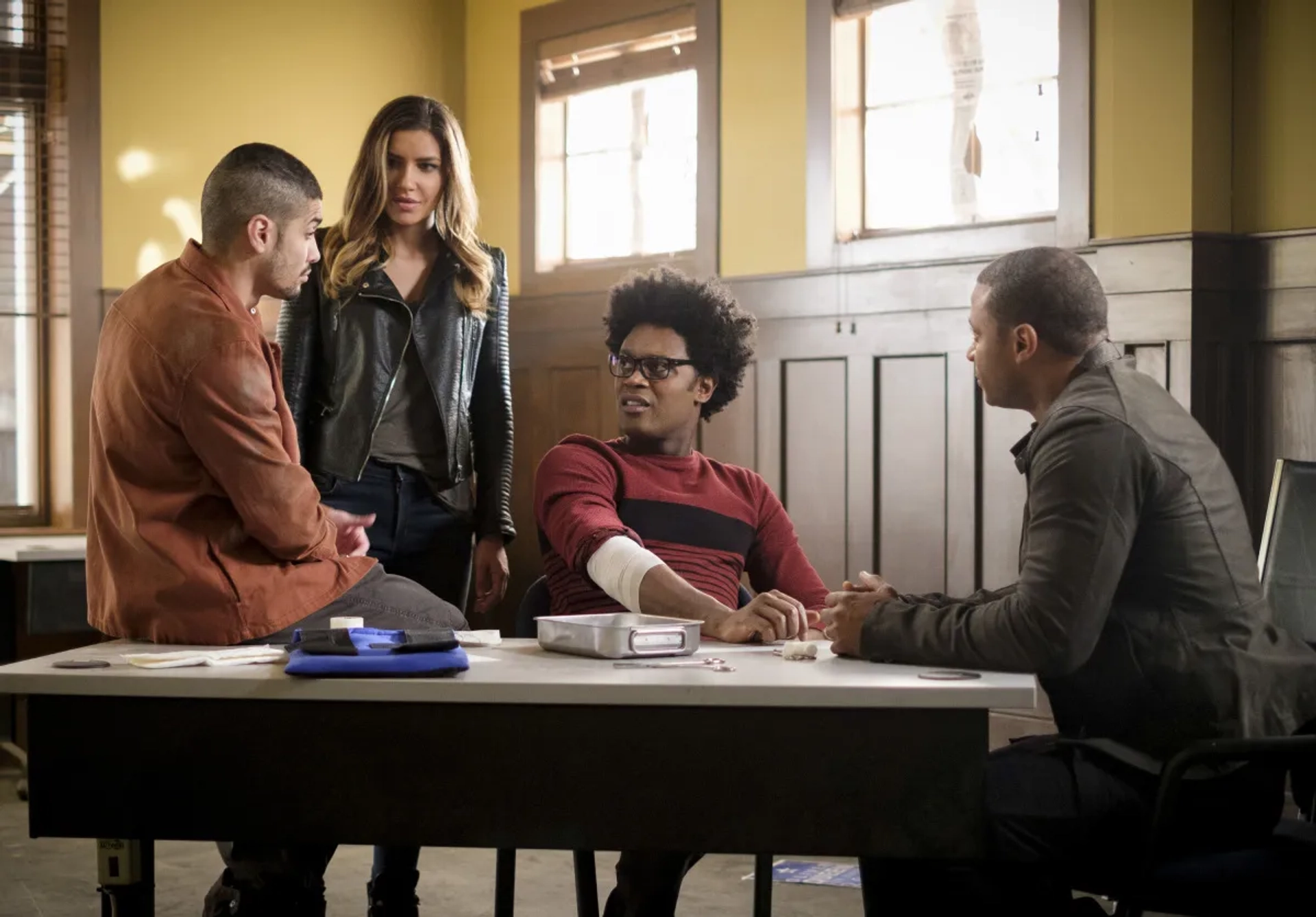 Rick Gonzalez, David Ramsey, Juliana Harkavy, and Echo Kellum in Arrow (2012)