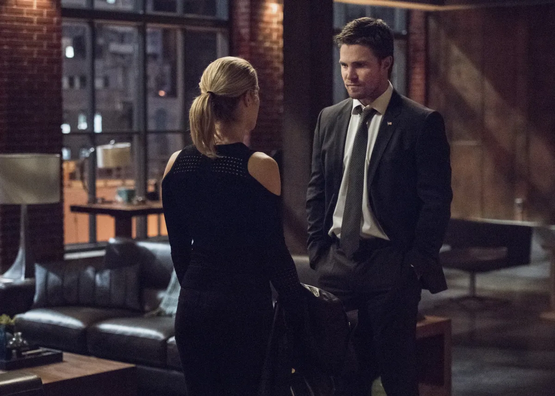 Stephen Amell and Emily Bett Rickards in Arrow (2012)