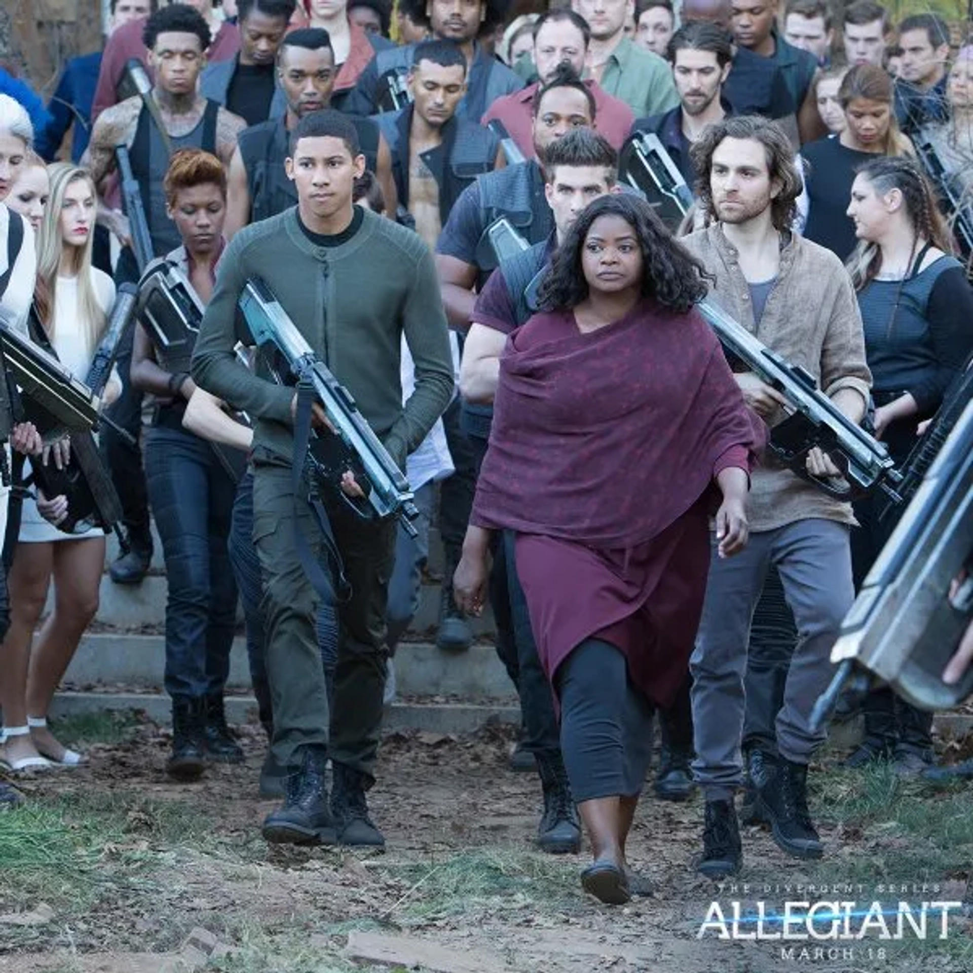 Octavia Spencer, Keiynan Lonsdale, and Leonardo Santaiti in Allegiant (2016)
