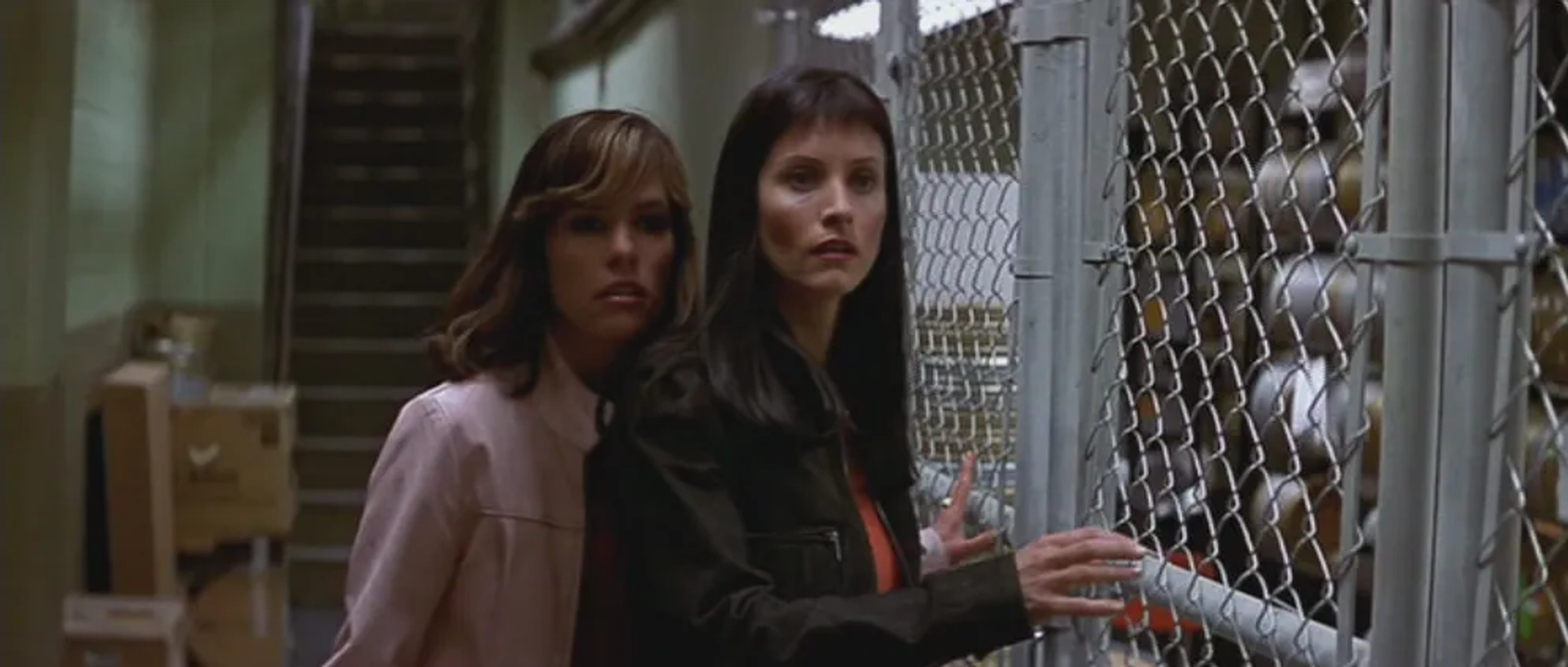 Parker Posey and Courteney Cox in Scream 3 (2000)