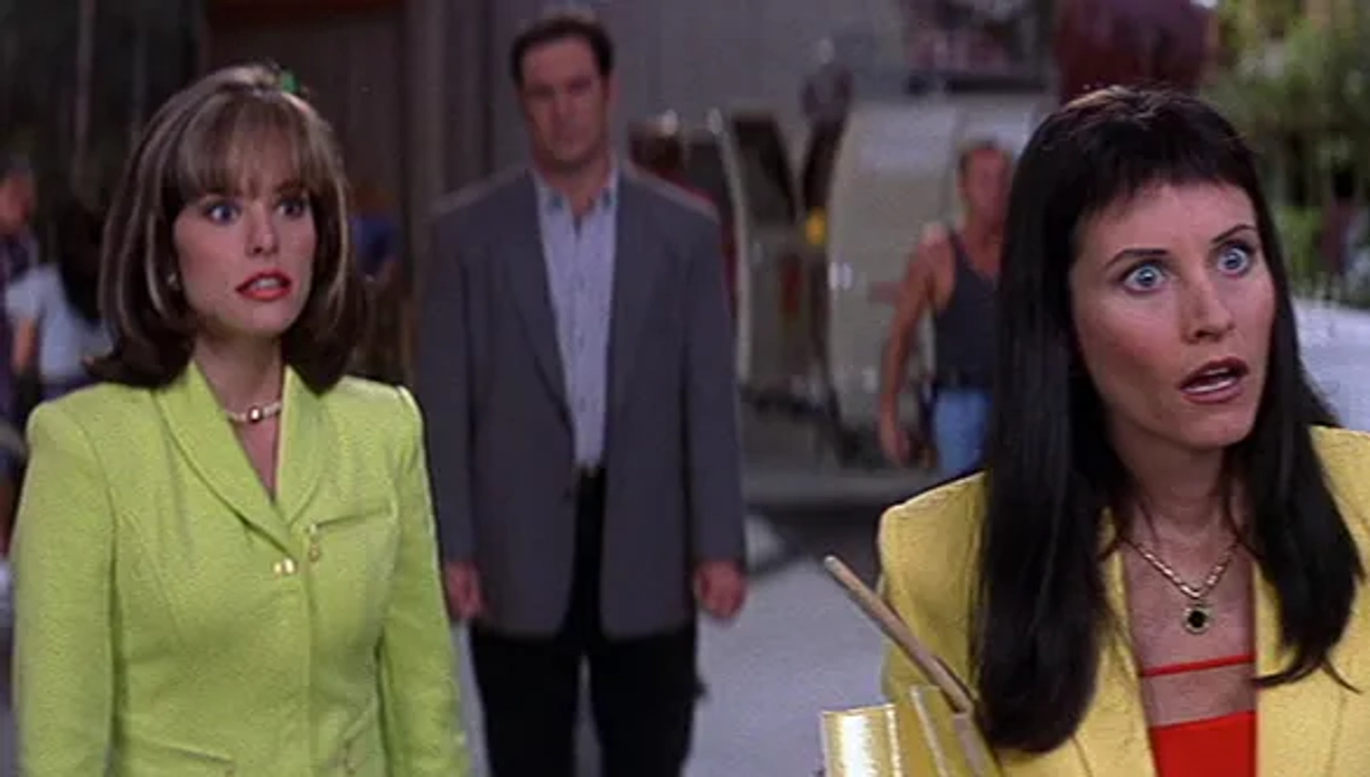 Parker Posey, Courteney Cox, and Patrick Warburton in Scream 3 (2000)