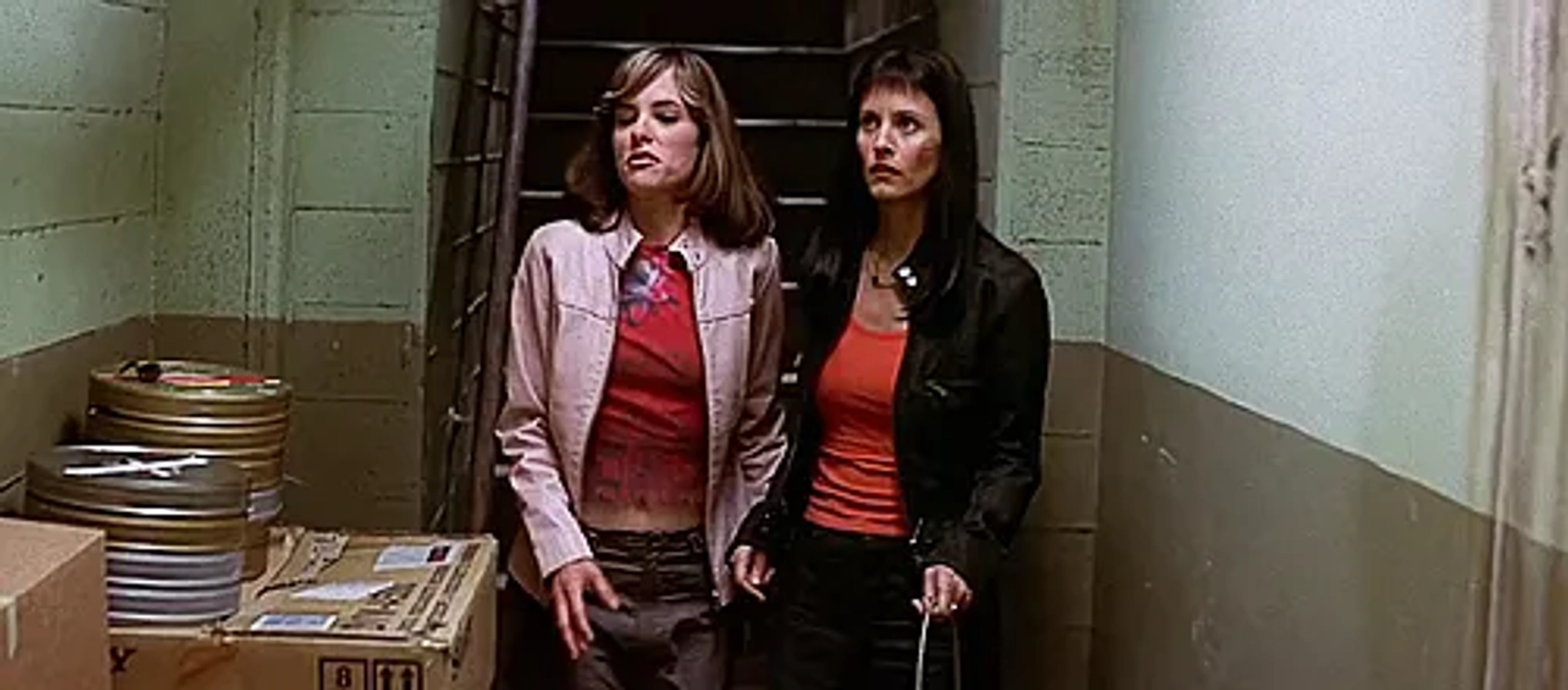 Parker Posey and Courteney Cox in Scream 3 (2000)