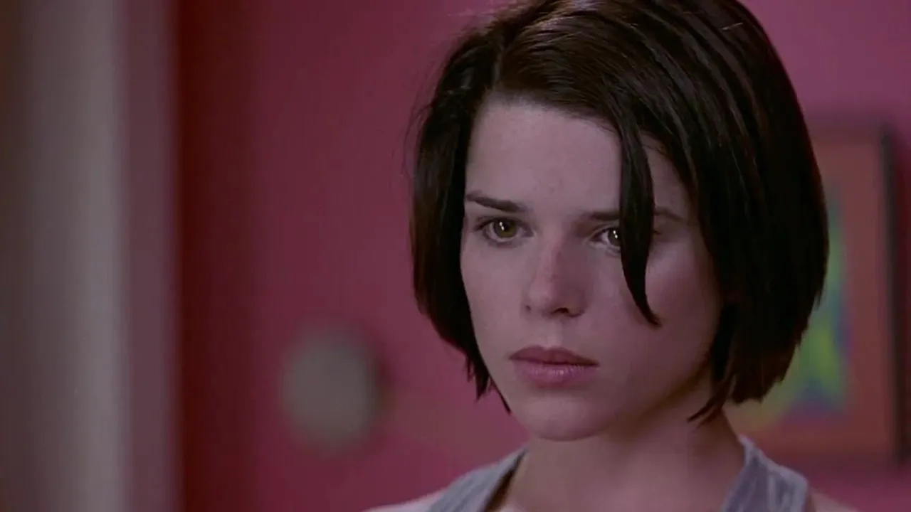 Neve Campbell in Scream 2 (1997)