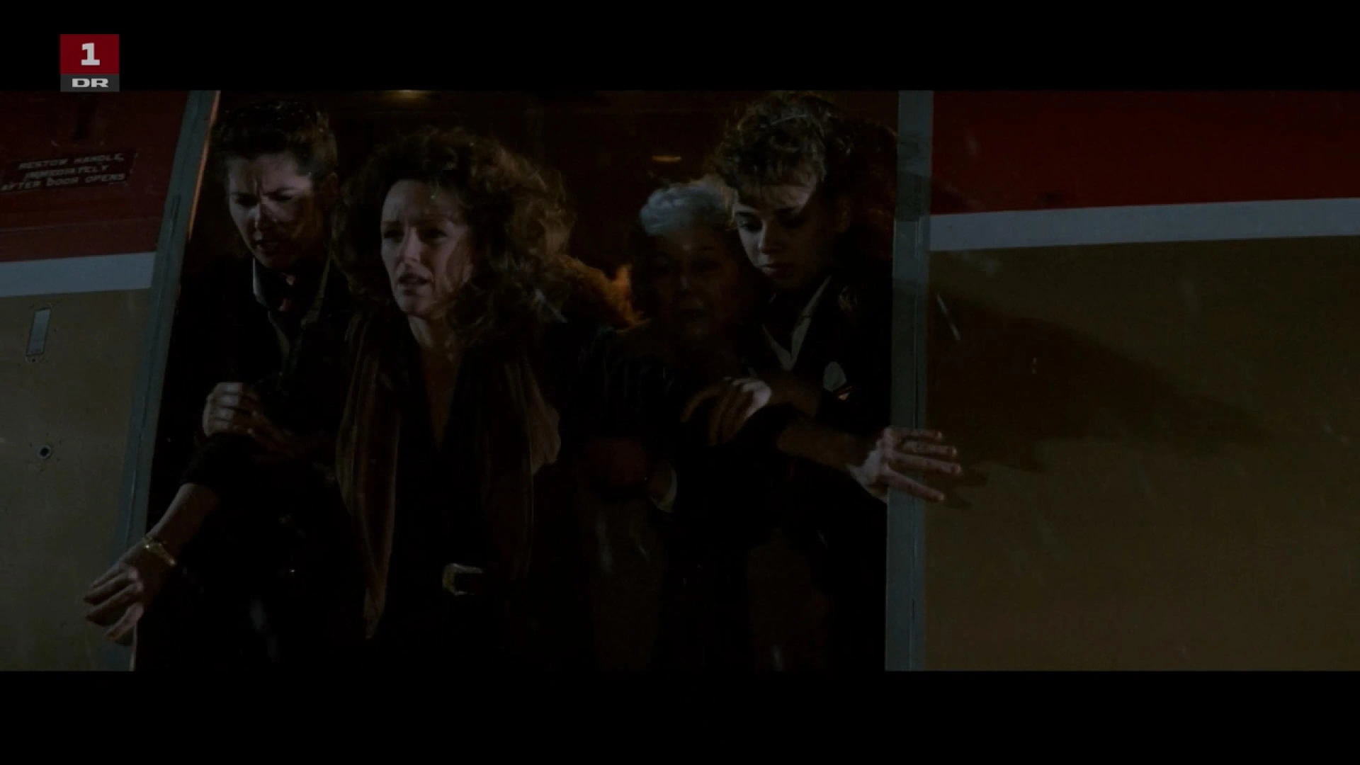 Bonnie Bedelia, Jeanne Bates, Sherry Bilsing, and Karla Tamburrelli in Die Hard 2 (1990)