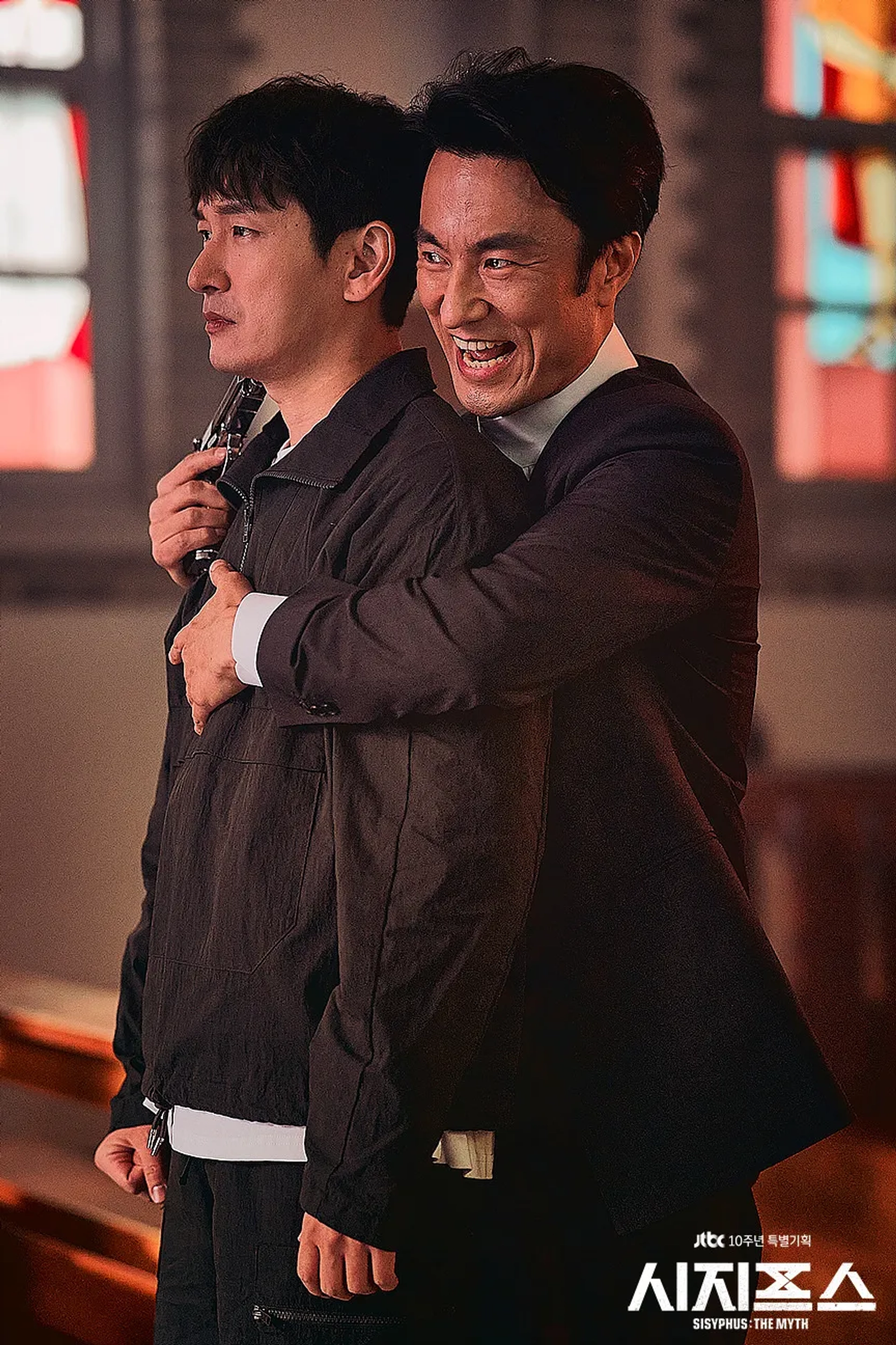 Cho Seung-woo and Kim Byeong-cheol in Sijipeuseu: The Myth (2021)