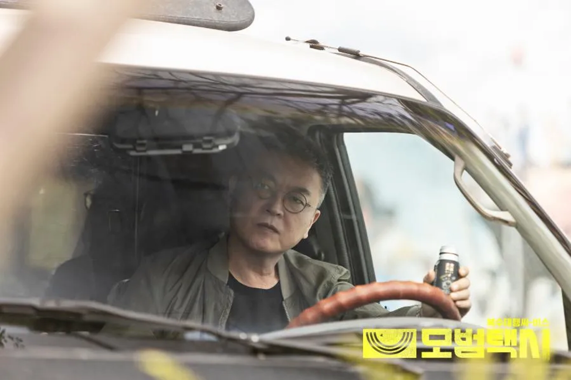 Kim Eui-sung in Taxi Driver (2021)