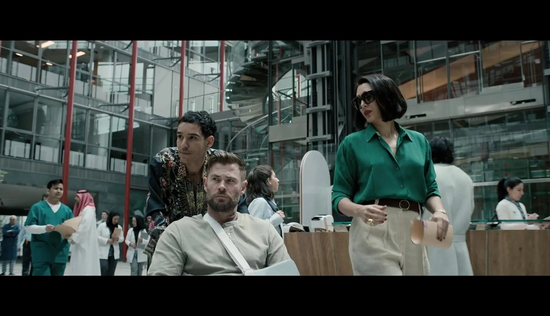 Golshifteh Farahani, Chris Hemsworth, and Adam Bessa in Extraction II (2023)