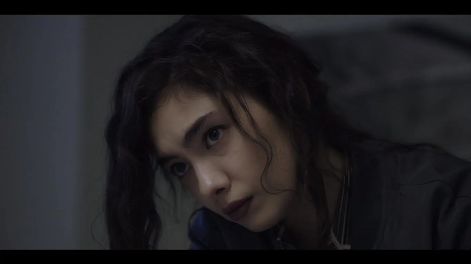 Neslihan Atagül in Dip (2018)