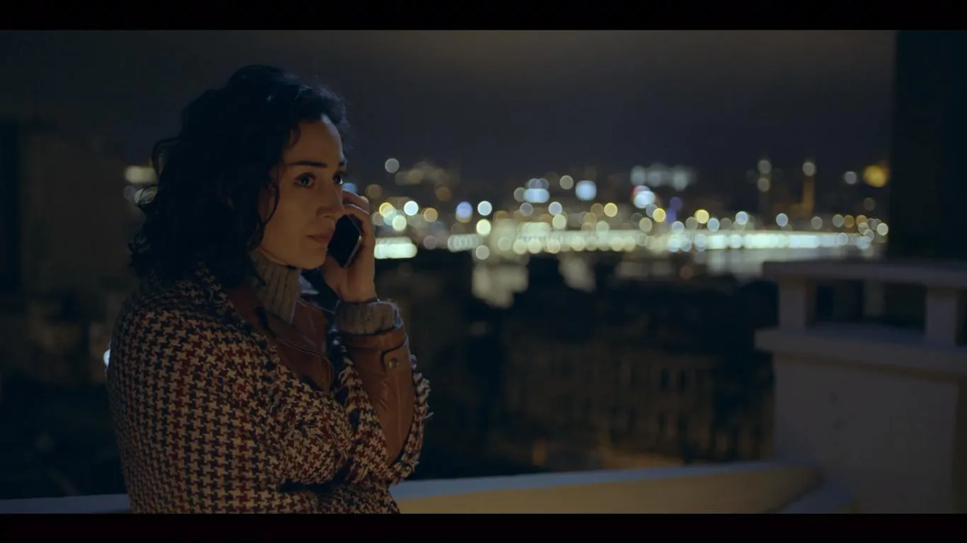 Tugce Altug in Dip (2018)