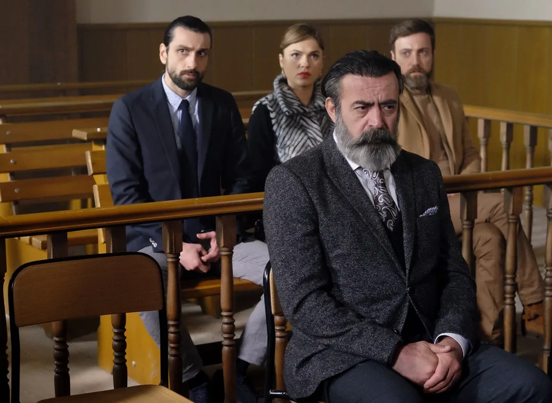 Levent Ülgen, Aytek Sayan, Ipek Erdem, and Ahmet Varli in Kuzgun: 7.Bölüm (2019)