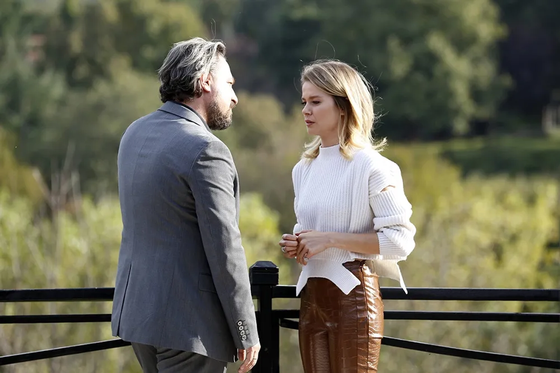 Onur Saylak and Burcu Biricik in Kuzgun: 21.Bölüm Final (2019)